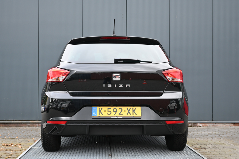 SEAT Ibiza 1.0 TSI Style Business Intense — photo 5