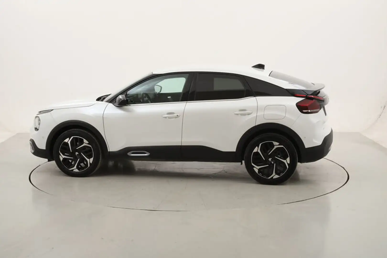 Citroen C4 Shine EAT8 1.5 Diesel 131CV Bianco - 2