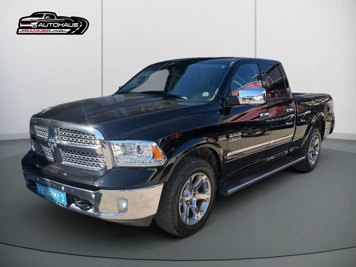RAM 1500 Laramie Quad Cab Longbed Schwarz - 1