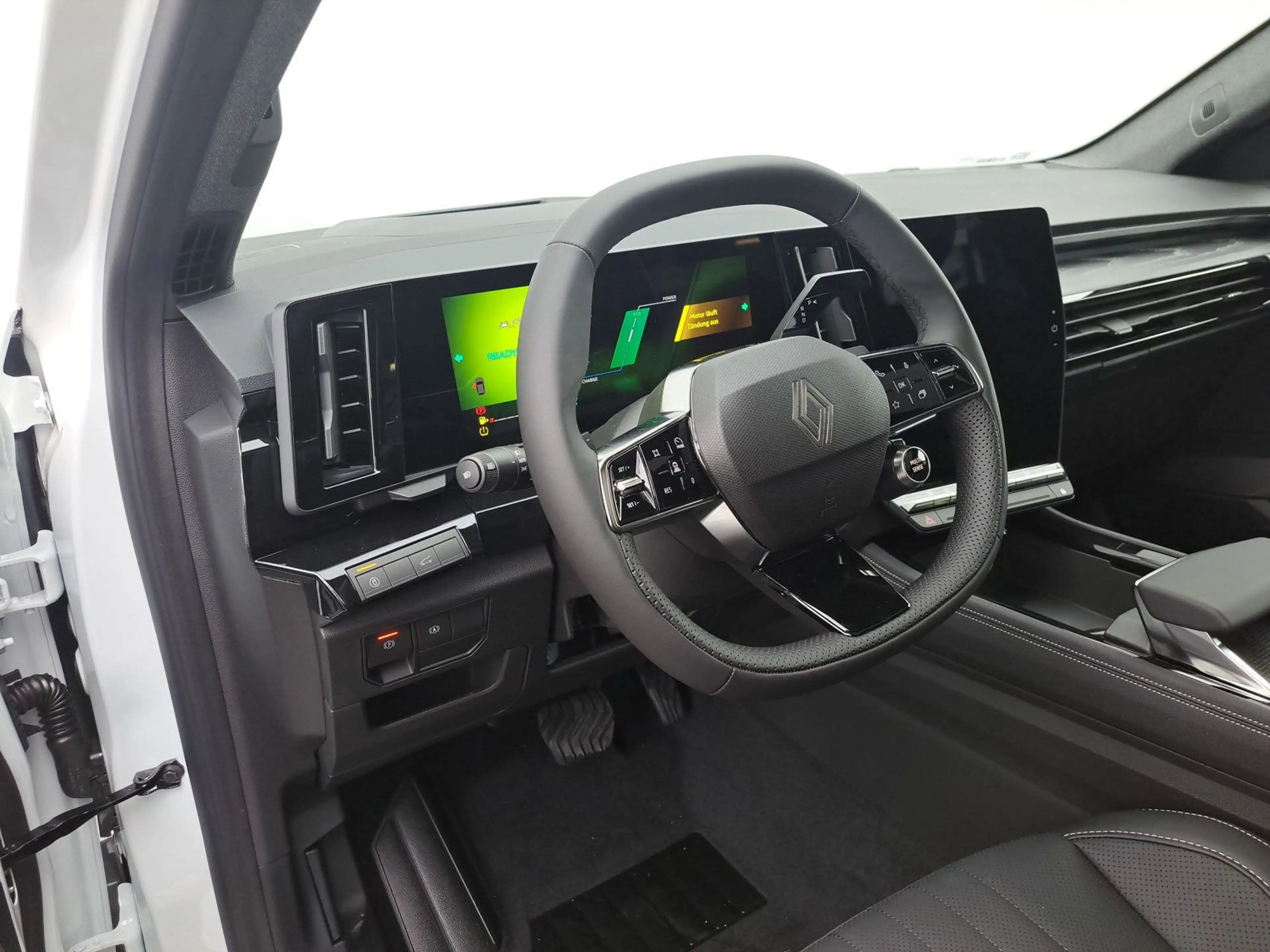 Renault Espace VI 1.2 E-TECH Hybrid 200 Iconic — photo 15