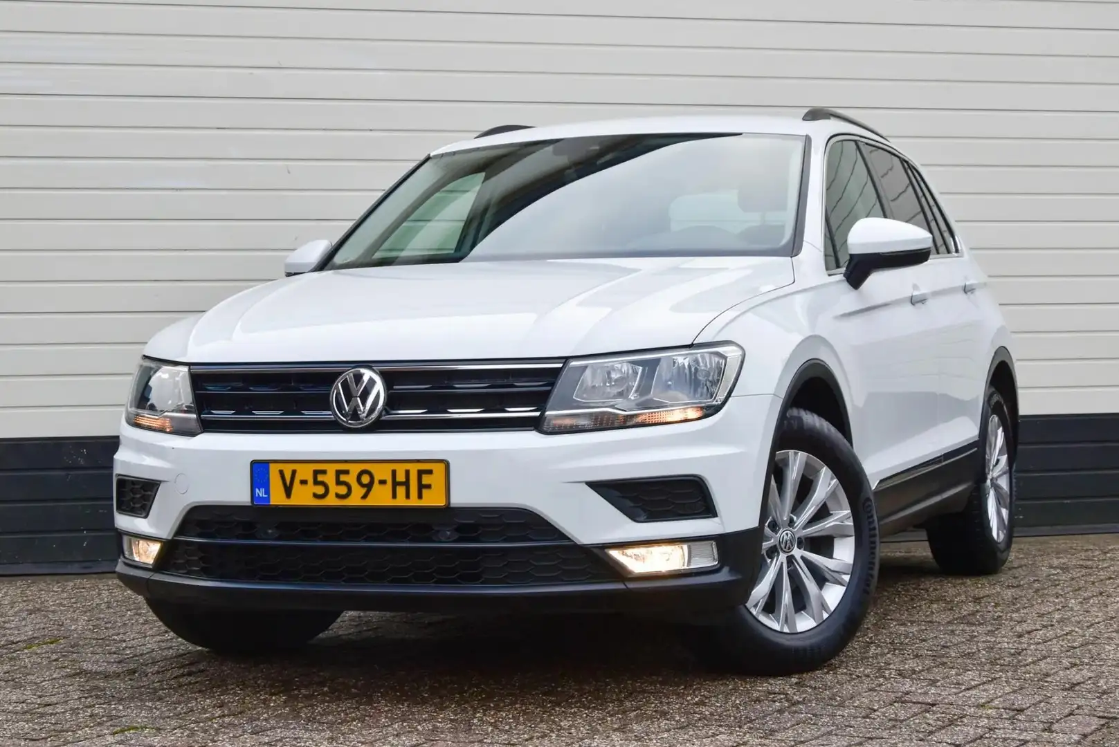 Volkswagen Tiguan * GRIJS KENTEKEN * APK 2026 * PDC * Wit - 2