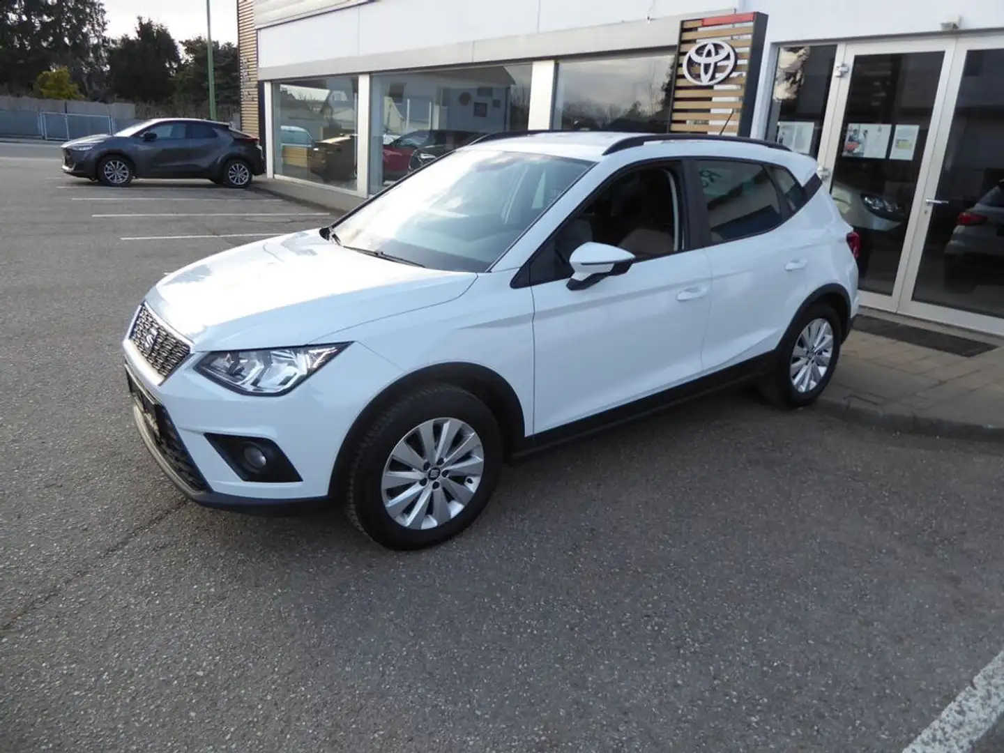 SEAT Arona 1,0 TSi Style *NAVI*PDC* Weiß - 2