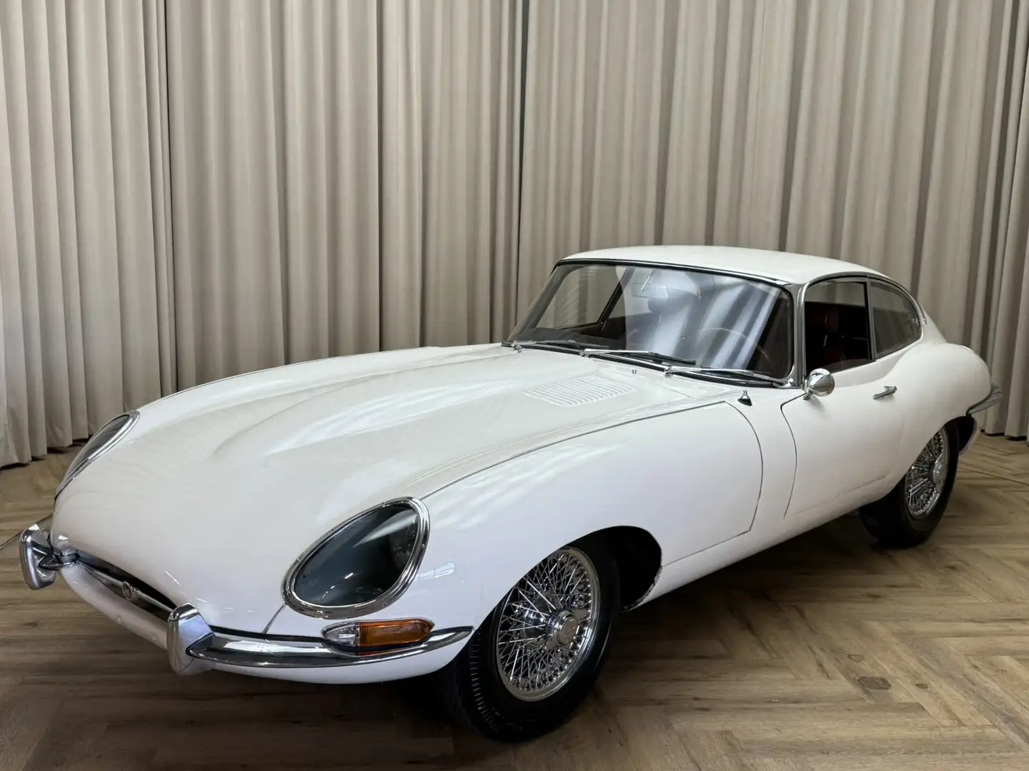 Jaguar E-Type XKE S1 3.8 *NL / EU Registration* FHC Fixed Head C Wit - 1