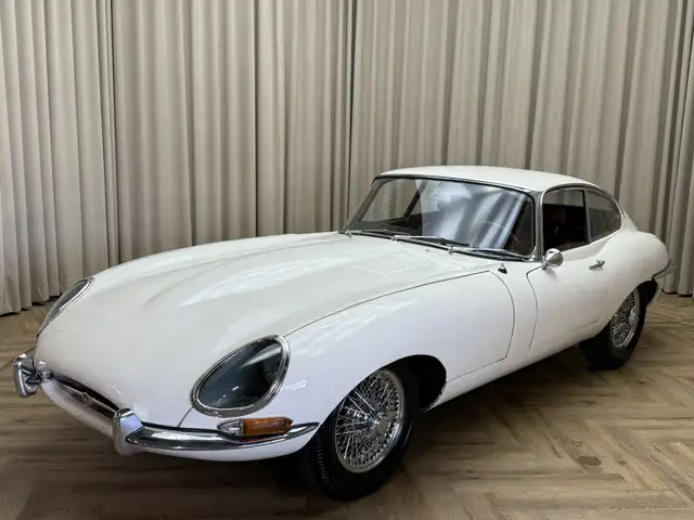Jaguar E-Type XKE S1 3.8 *NL / EU Registration* FHC Fixed Head C