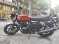 Royal Enfield Interceptor Royal Enfield Interceptor Barcelona Blue 650 con depósito custom orange y asiento touring Royal Enfield Negro - thumbnail 5