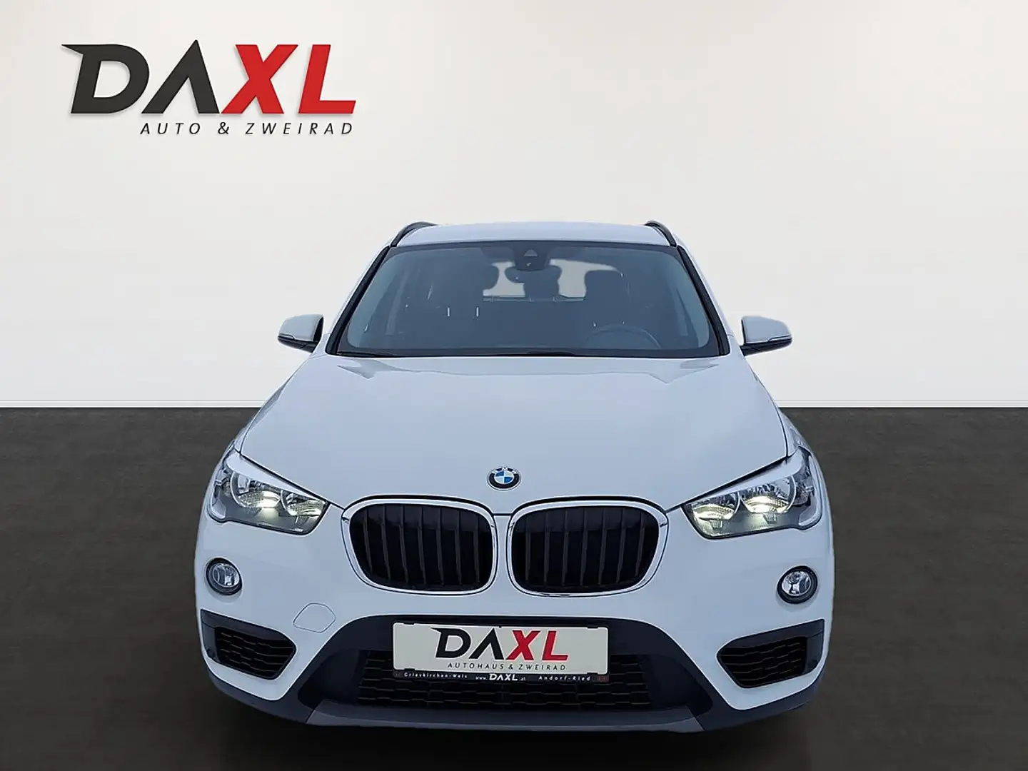 BMW X1 sDrive18d Aut. Weiß - 2