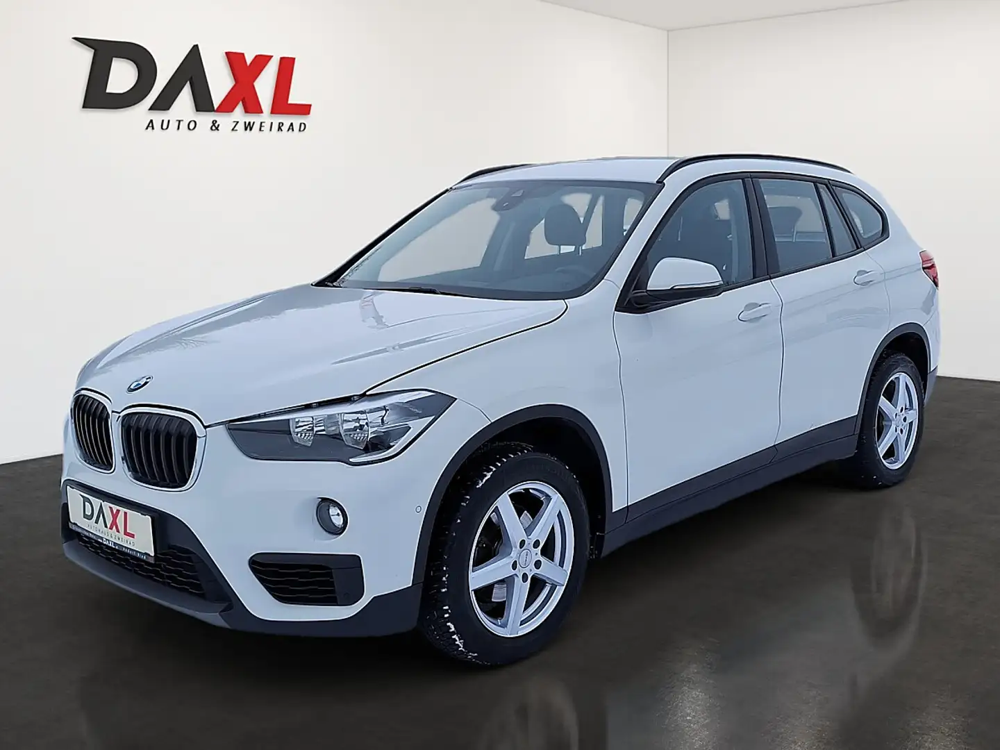 BMW X1 sDrive18d Aut. Weiß - 1