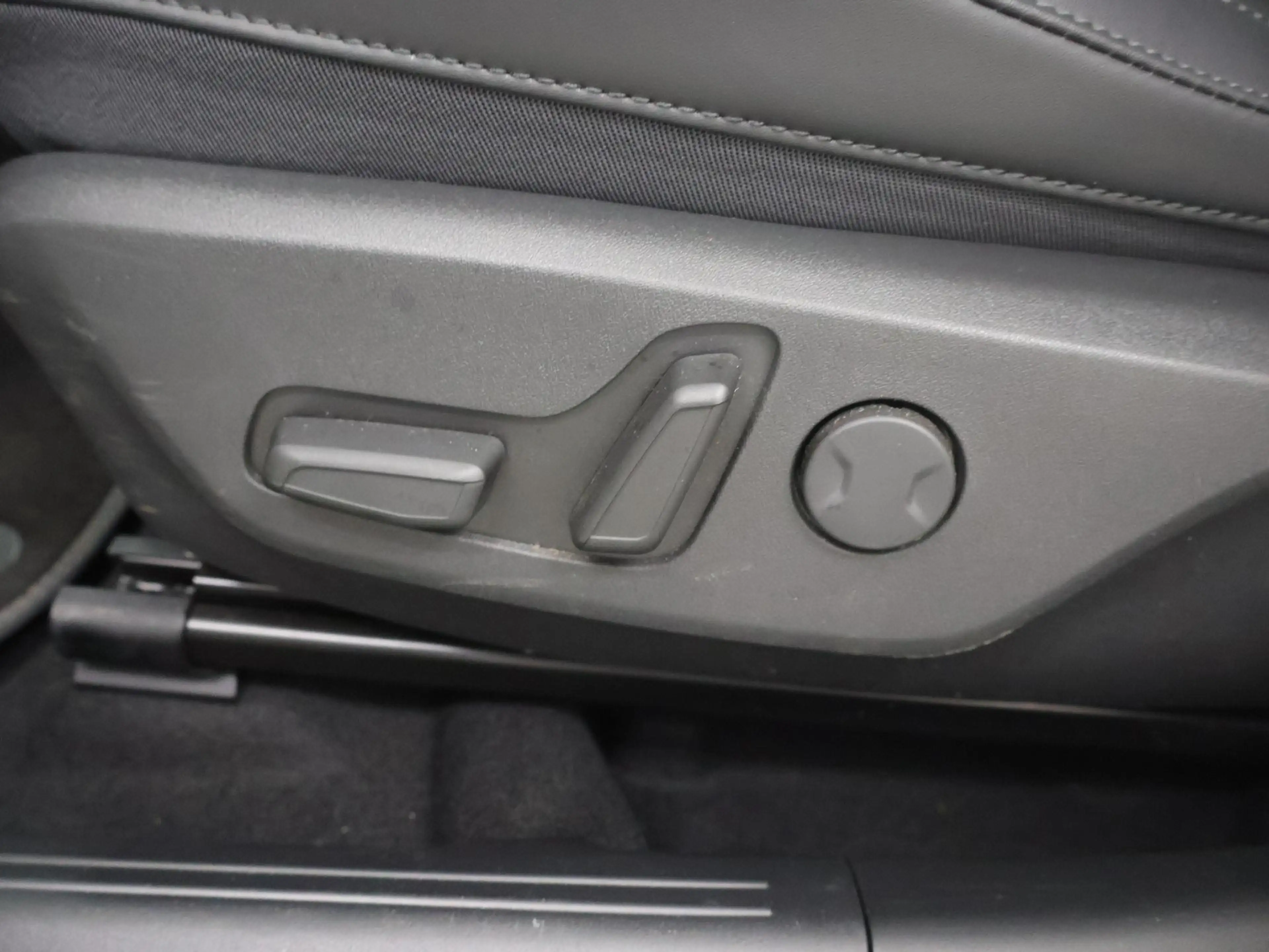 Kia e-Niro EV Edition Advanced 64.8 kWh | Navigatie | Parkeer — photo 12