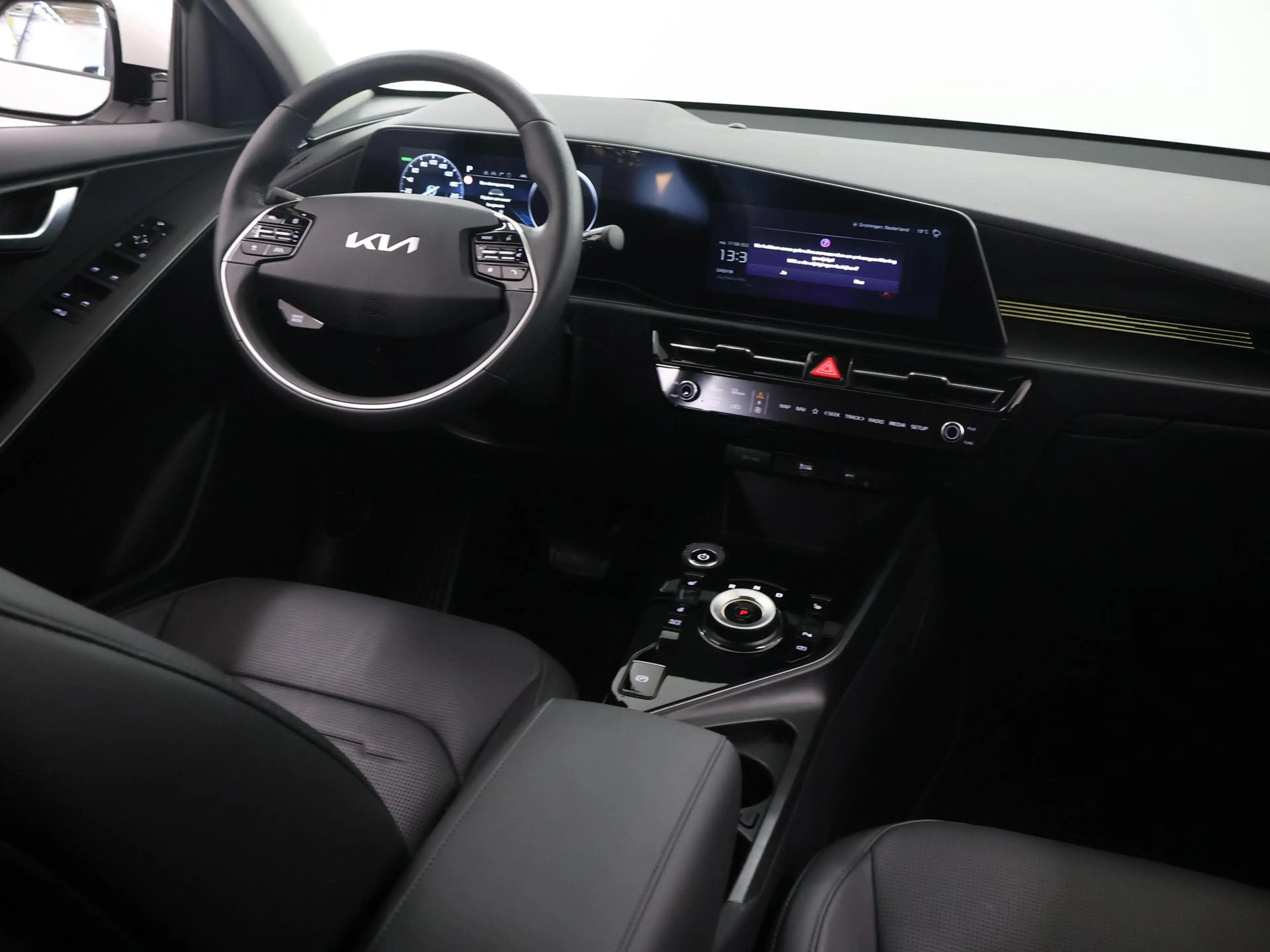 Kia e-Niro EV Edition Advanced 64.8 kWh | Navigatie | Parkeer — photo 9