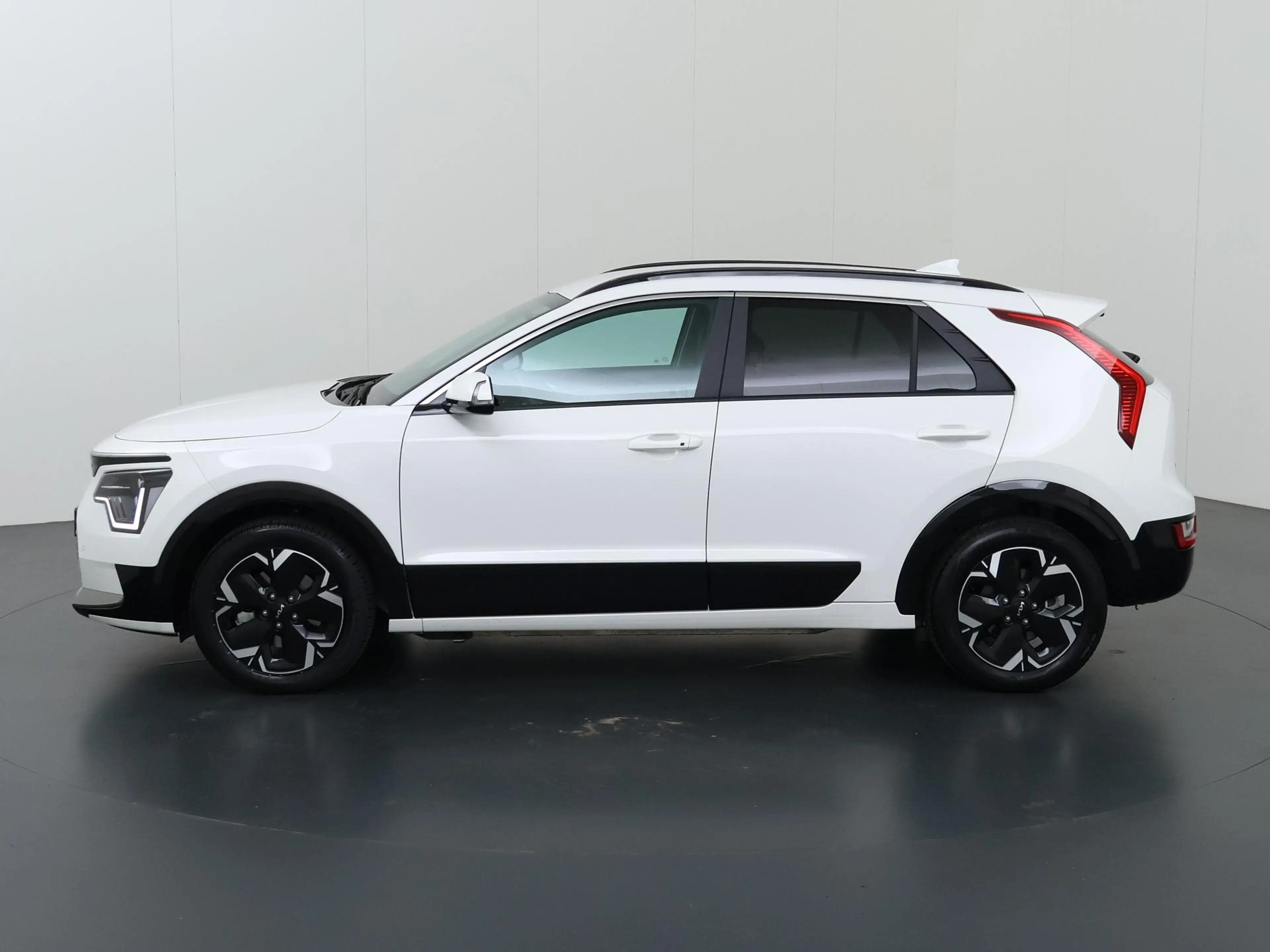 Kia e-Niro EV Edition Advanced 64.8 kWh | Navigatie | Parkeer — photo 5