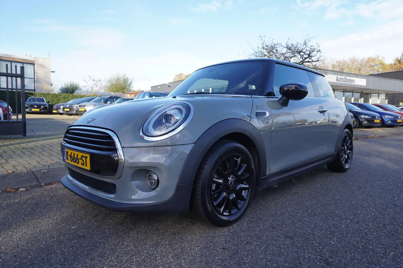 MINI Cooper Mini 3-Deurs (f56) 1.5 136pk Navigatie Multi Media Grijs - 1