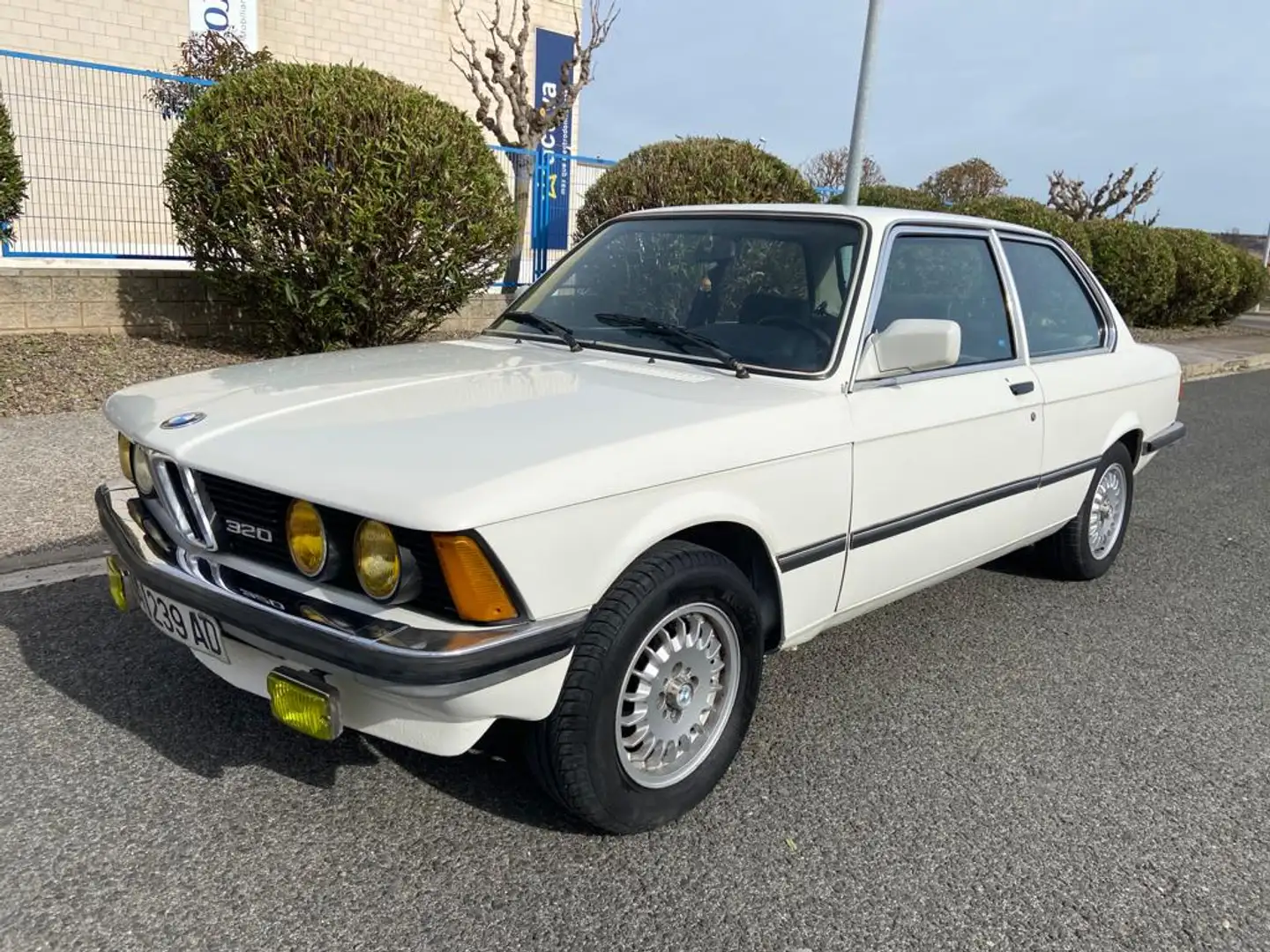 BMW 320 320i Fehér - 2