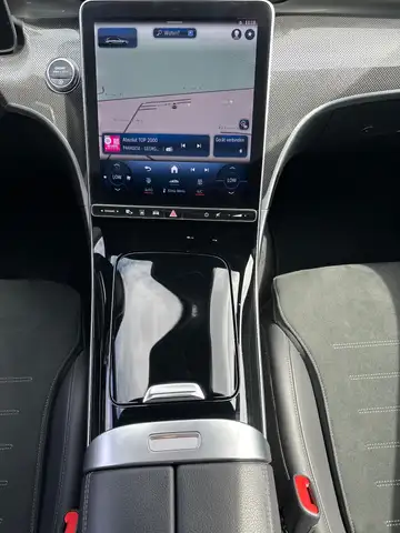 Mercedes-Benz C-Class view 18