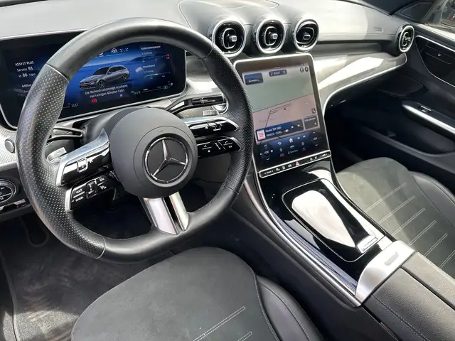 Mercedes-Benz C-Class view 10