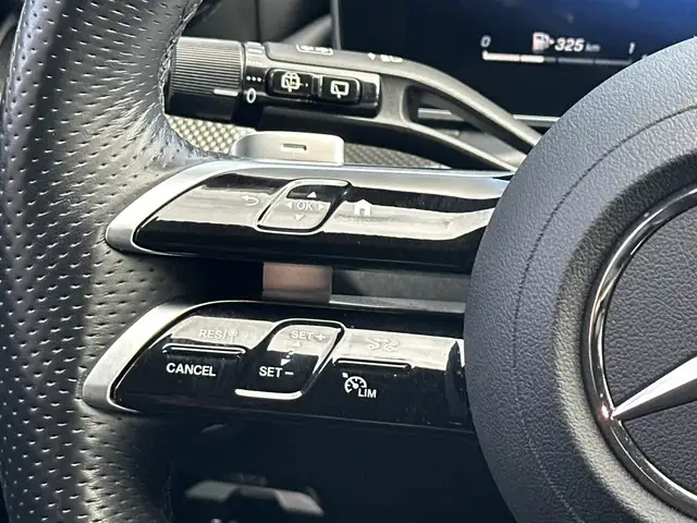 Mercedes-Benz C-Class view 16