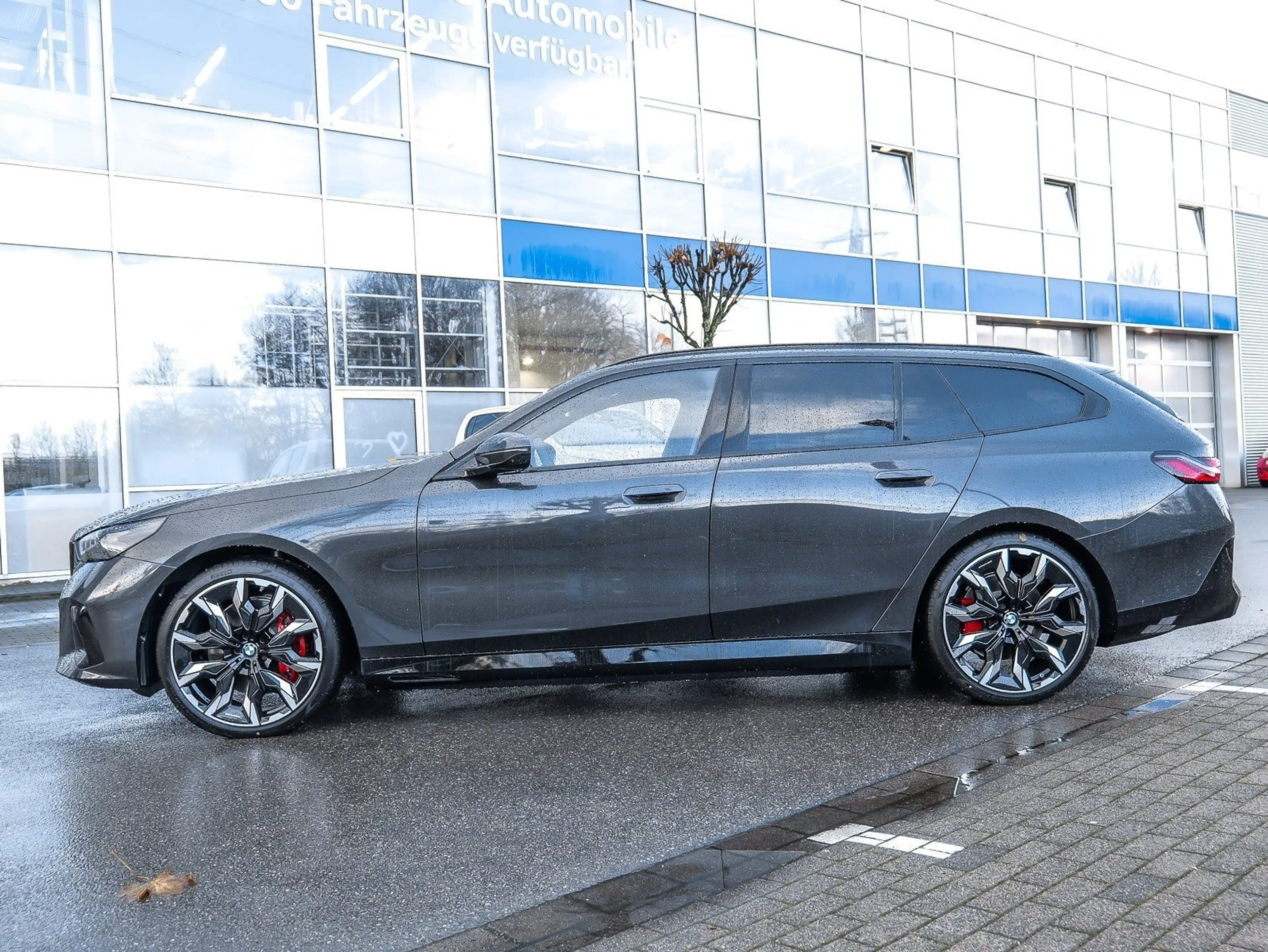 BMW i5 eDrive40 0,25%Versteu. MPro PANO HUD AHK DAPro — photo 3