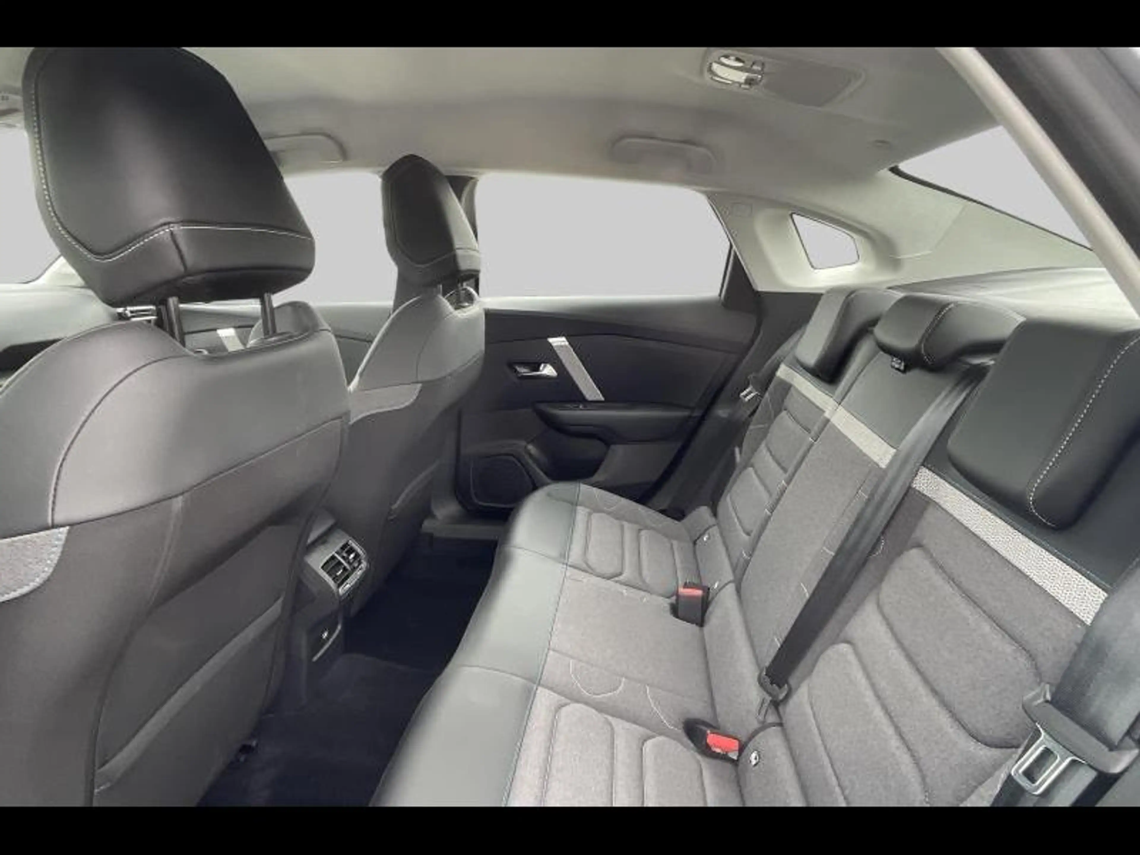 Citroen C4 X MAX EAT8 | WIRELES  CARPLAY — photo 11