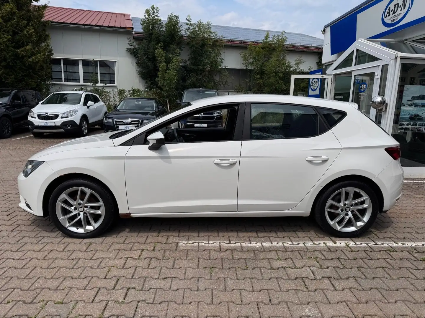 SEAT Leon 1.4 TSI Style *1.Hand*8fach*LED* Blanc - 2