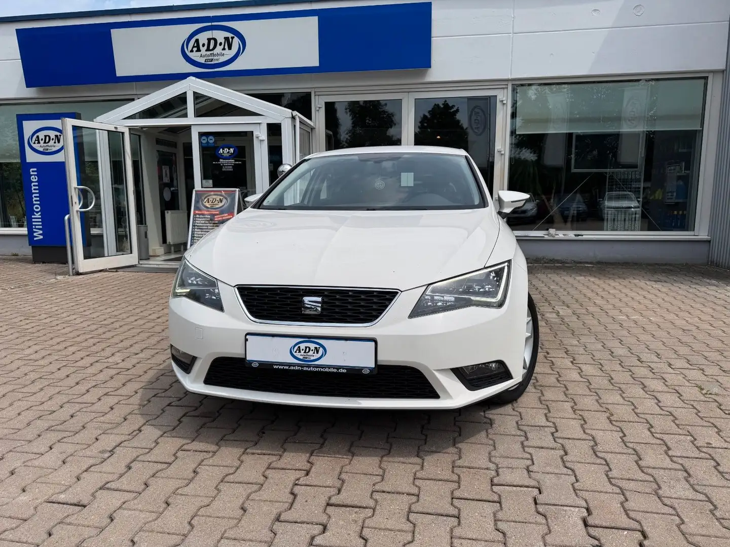 SEAT Leon 1.4 TSI Style *1.Hand*8fach*LED* Blanc - 1