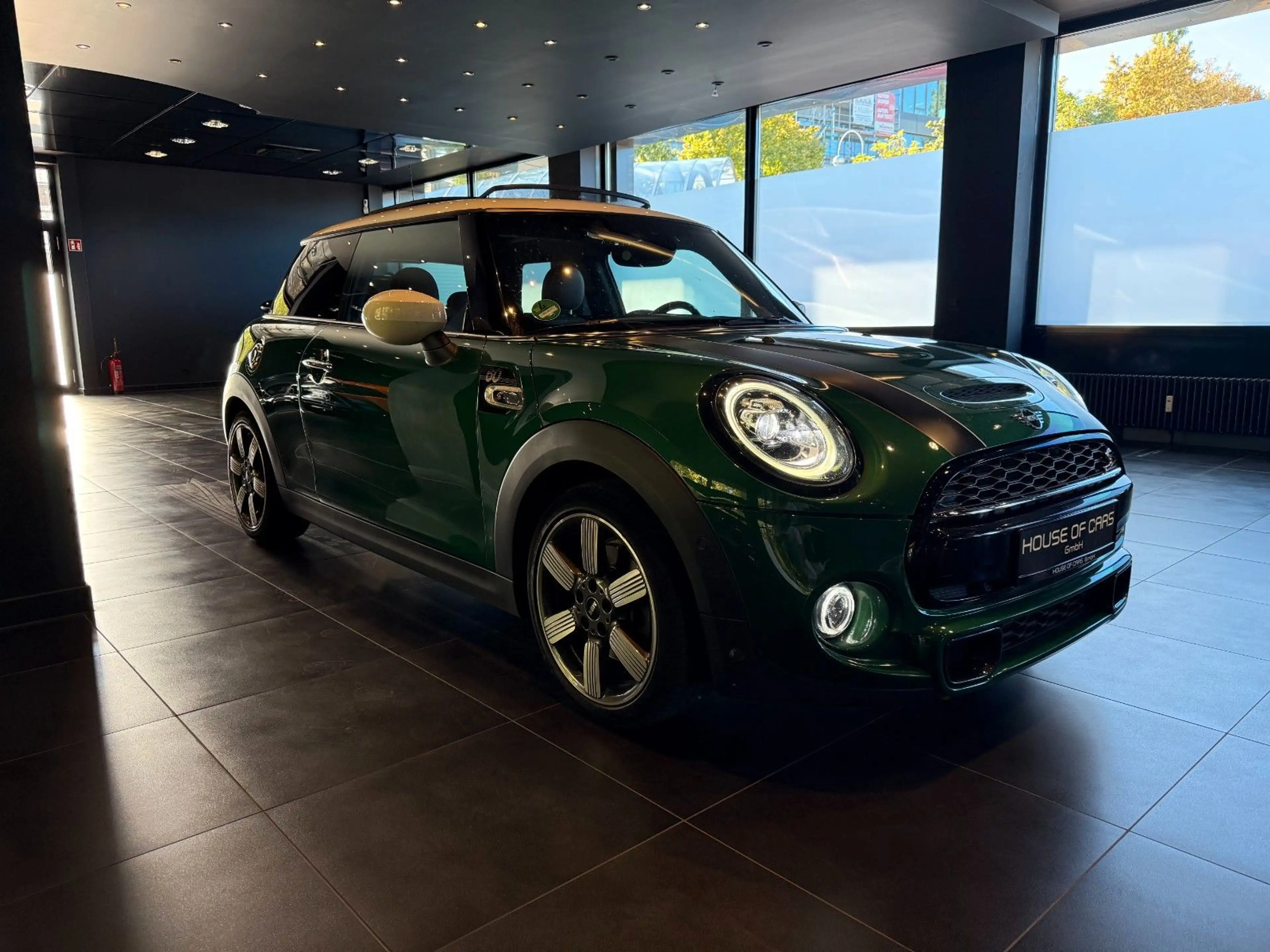 MINI Cooper S 60 Years Trim*Pano*British Racing Green — photo 9