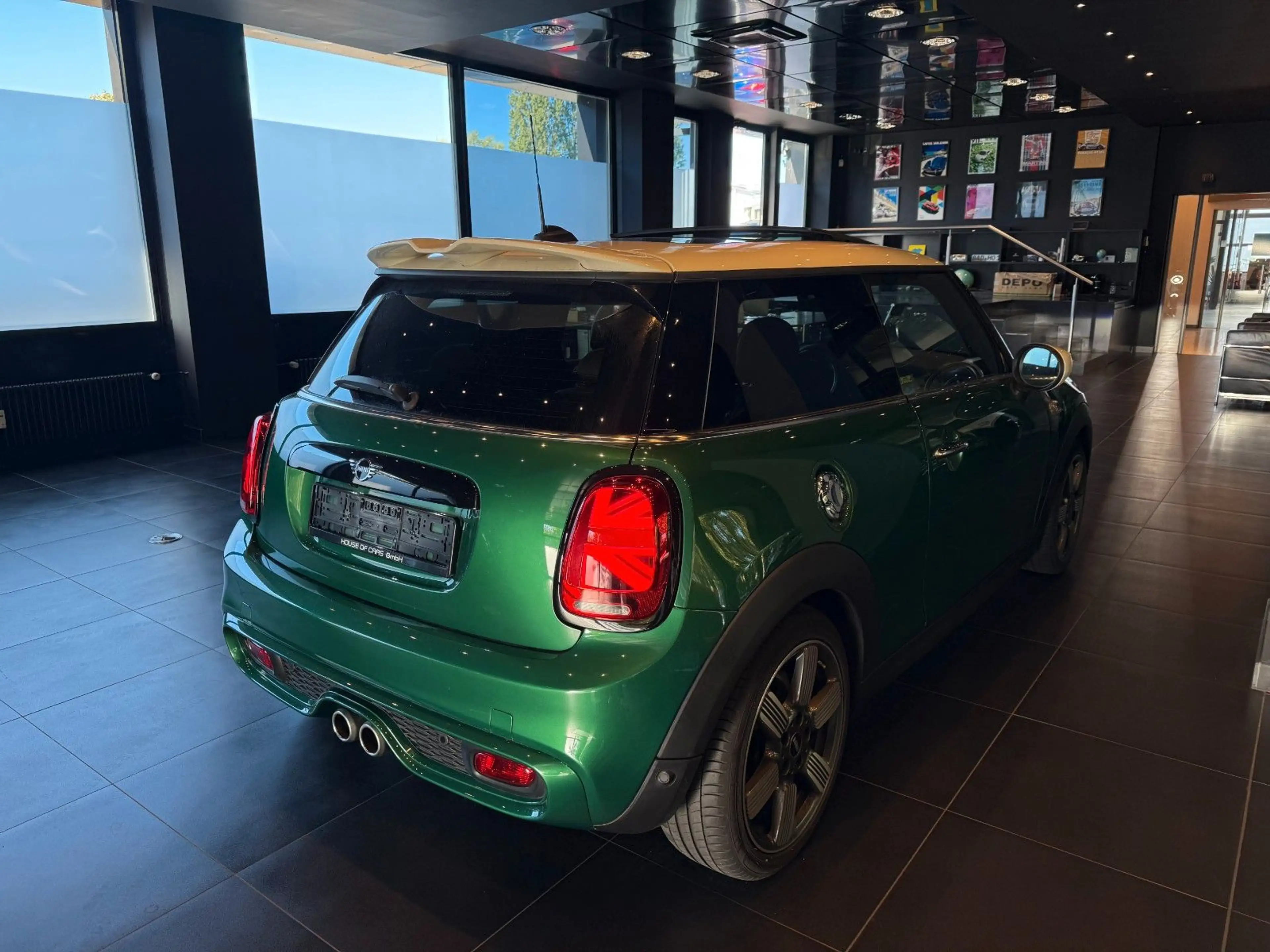 MINI Cooper S 60 Years Trim*Pano*British Racing Green — photo 8