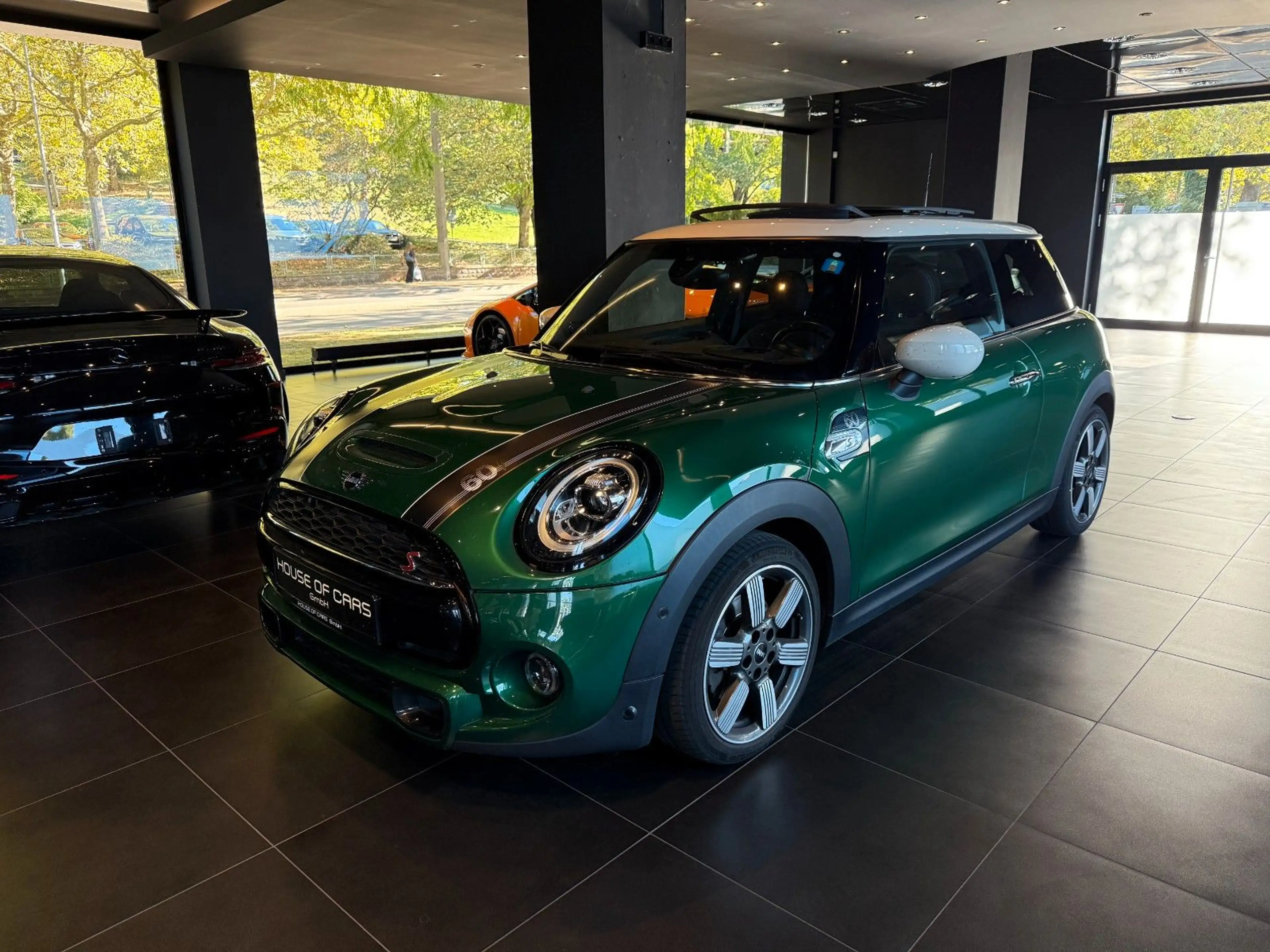 MINI Cooper S 60 Years Trim*Pano*British Racing Green — photo 12