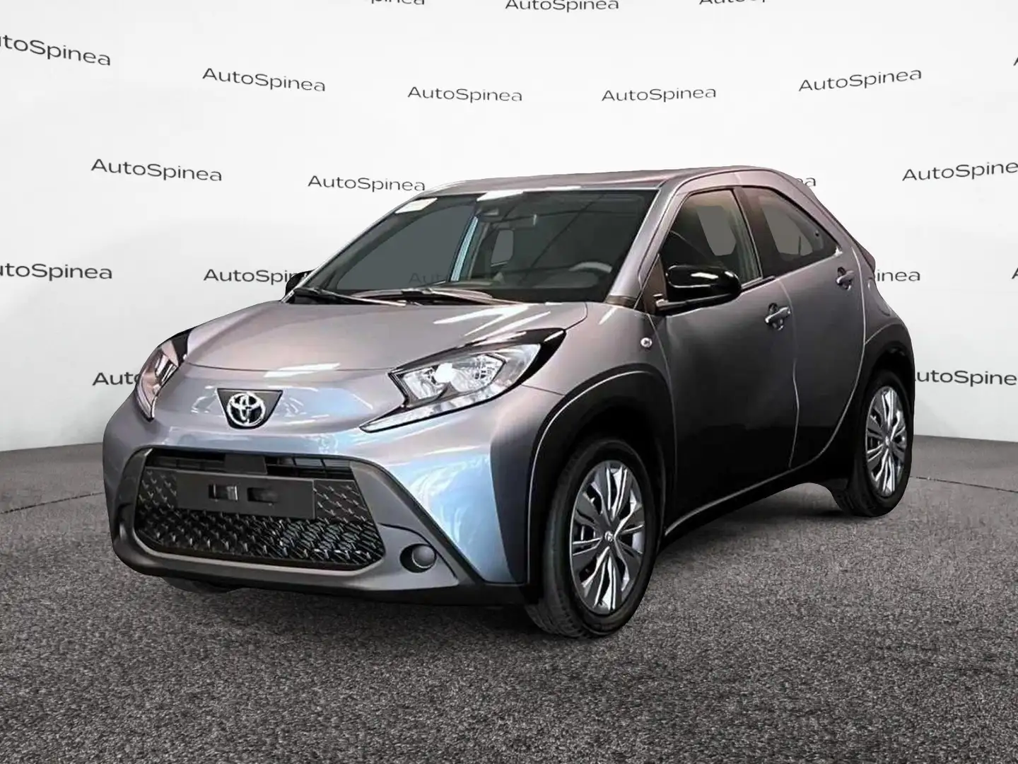 Toyota Aygo X 1.0 VVT-i 72 CV 5 porte Active #telecamera #carpl Grigio - 1