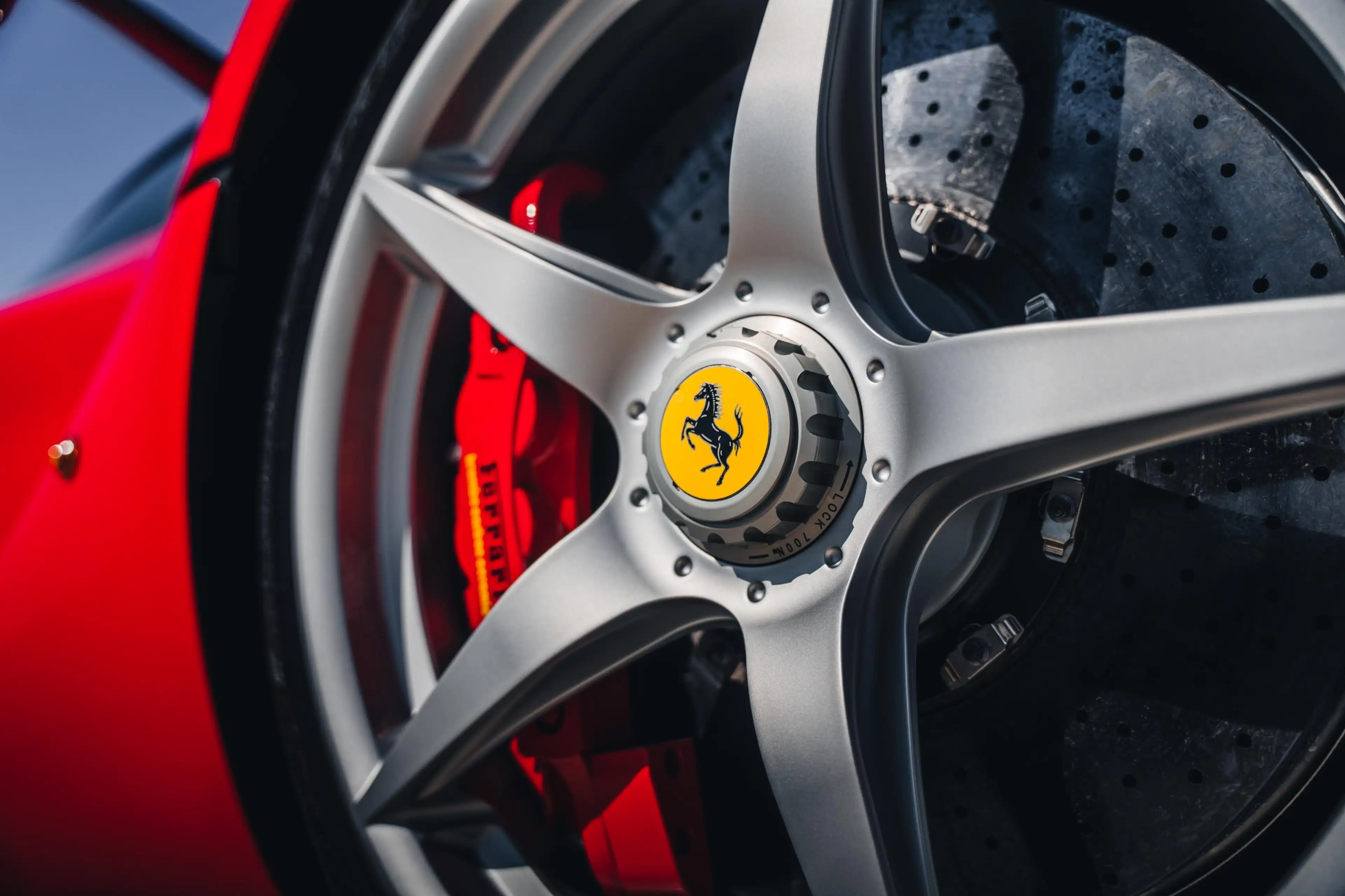Ferrari LaFerrari Coupe / First Owner / 1 of 499 — photo 8