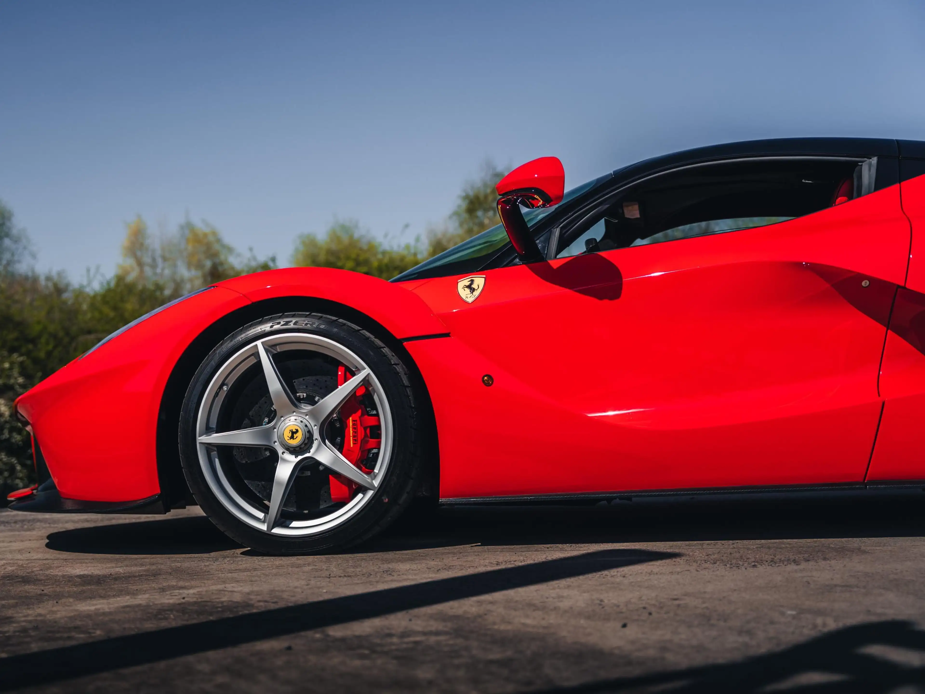 Ferrari LaFerrari Coupe / First Owner / 1 of 499 — photo 13