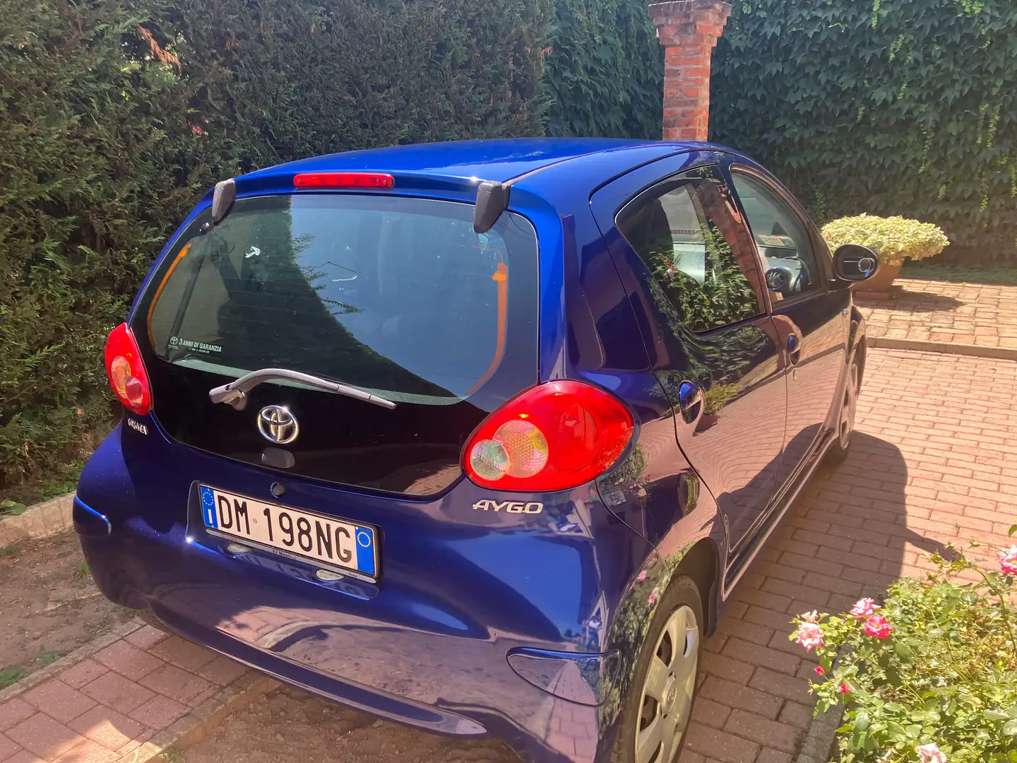 Toyota Aygo 1.0 AUTOMATICA 5 porte Blu/Azzurro - 2