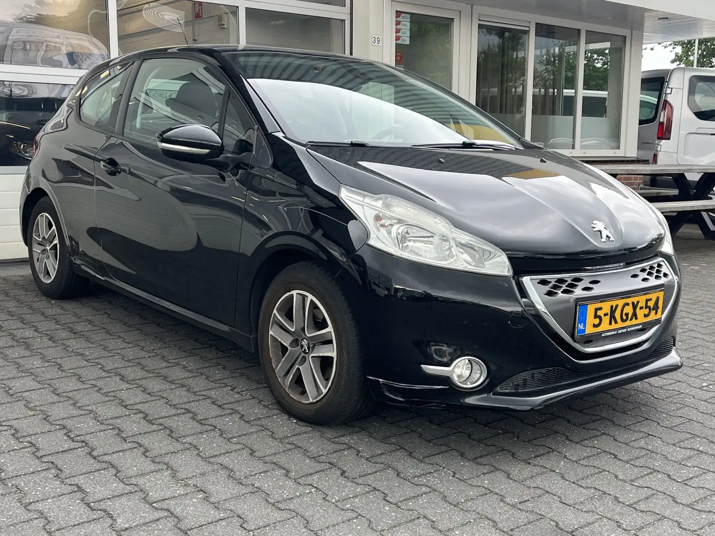 Peugeot 208 1.4 e-HDi Active AUTOMAAT Climate control Cruise c Noir - 1