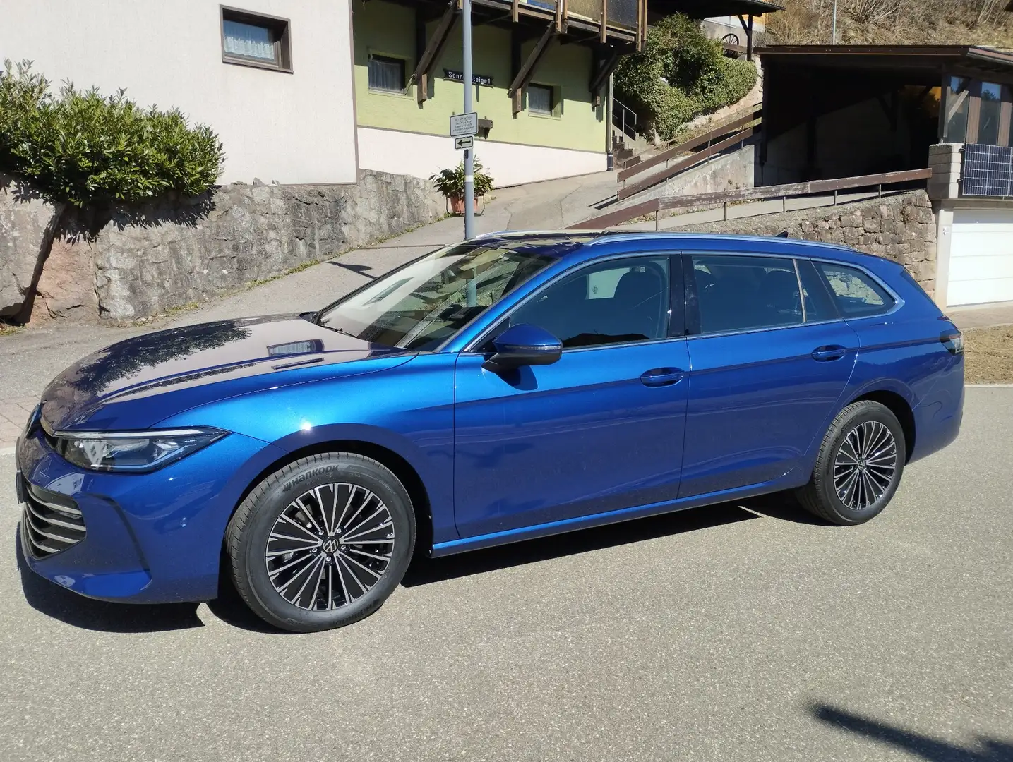 Volkswagen Passat Variant Passat Variant 2.0 TDI SCR DSG Elegance Blau - 2