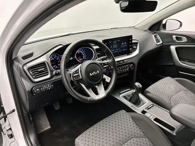 Kia Ceed view 15