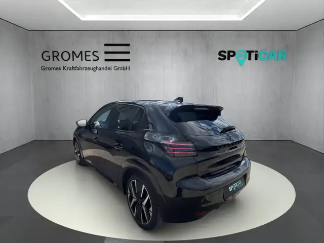Peugeot 208 view 5