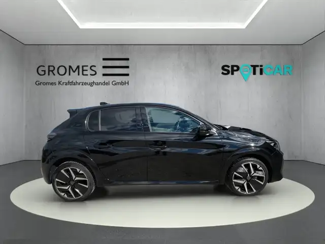 Peugeot 208 view 2