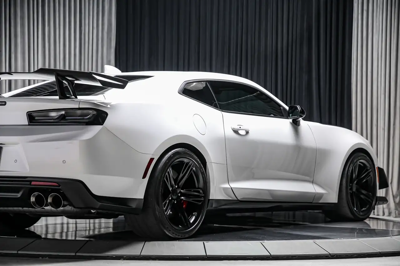 Chevrolet Camaro photo Chevrolet Camaro