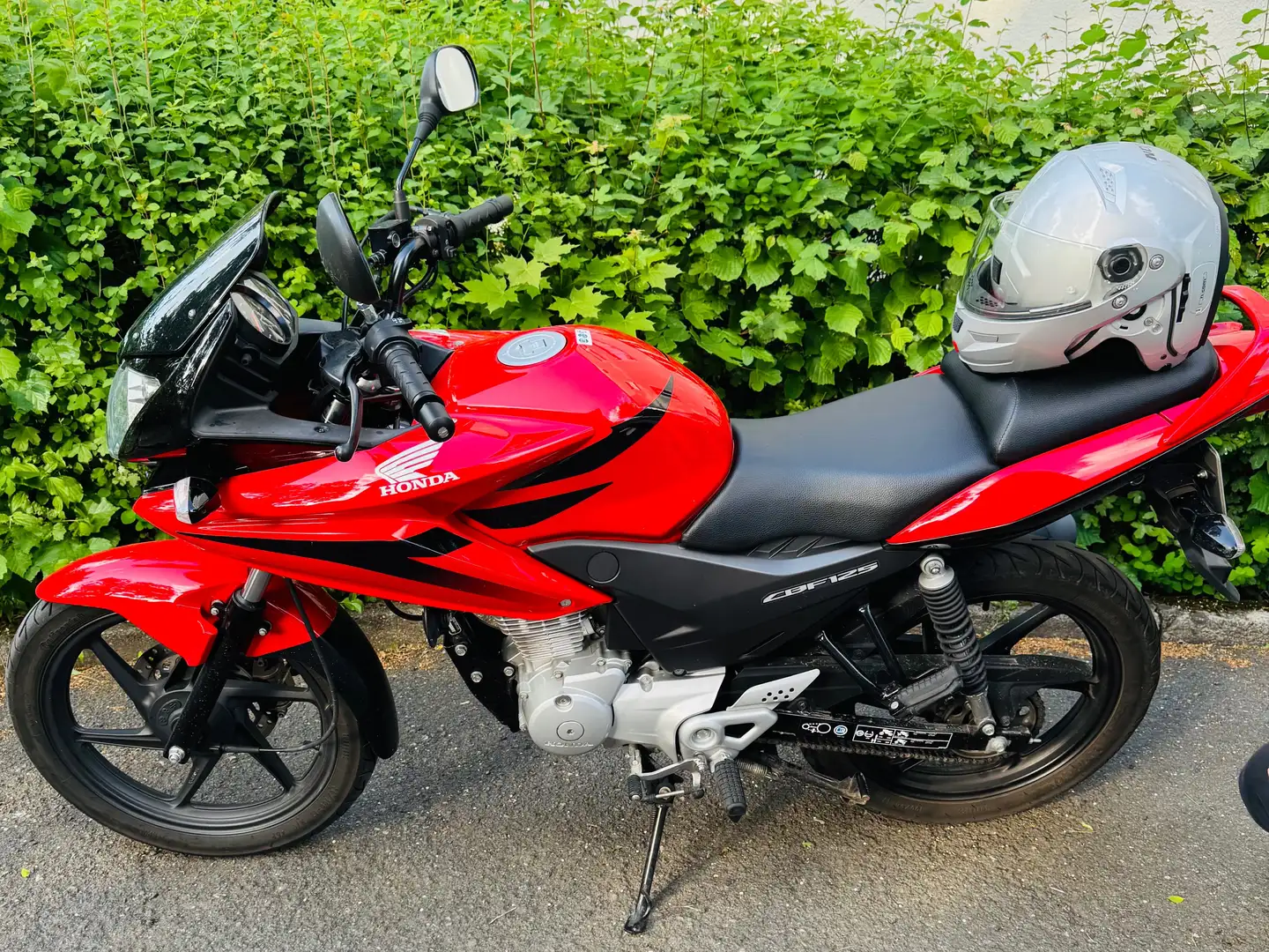 Honda CBF 125 Rouge - 1