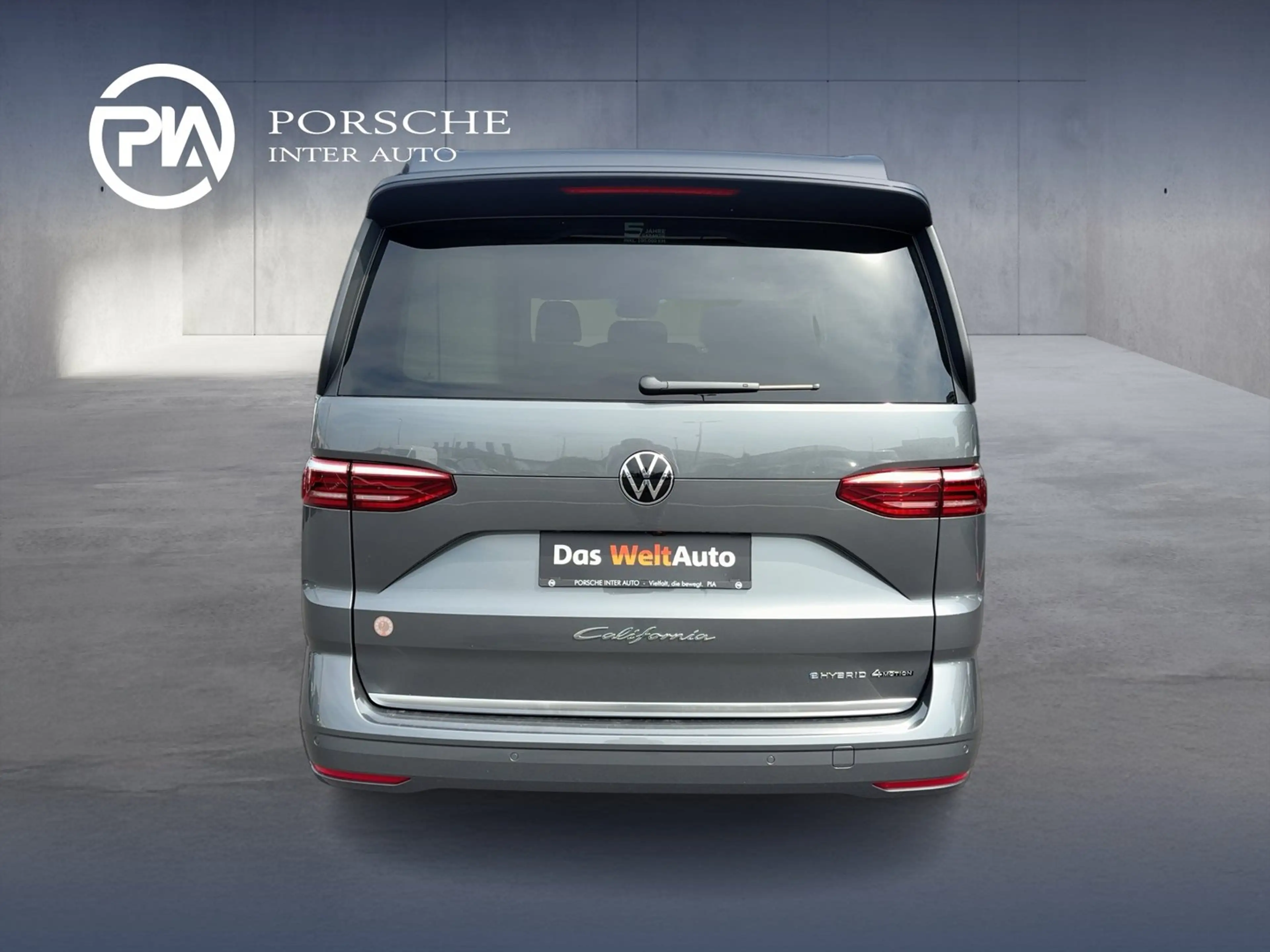 Volkswagen T7 California VW T7 California Ocean eHybrid 180 kW 4M — photo 4