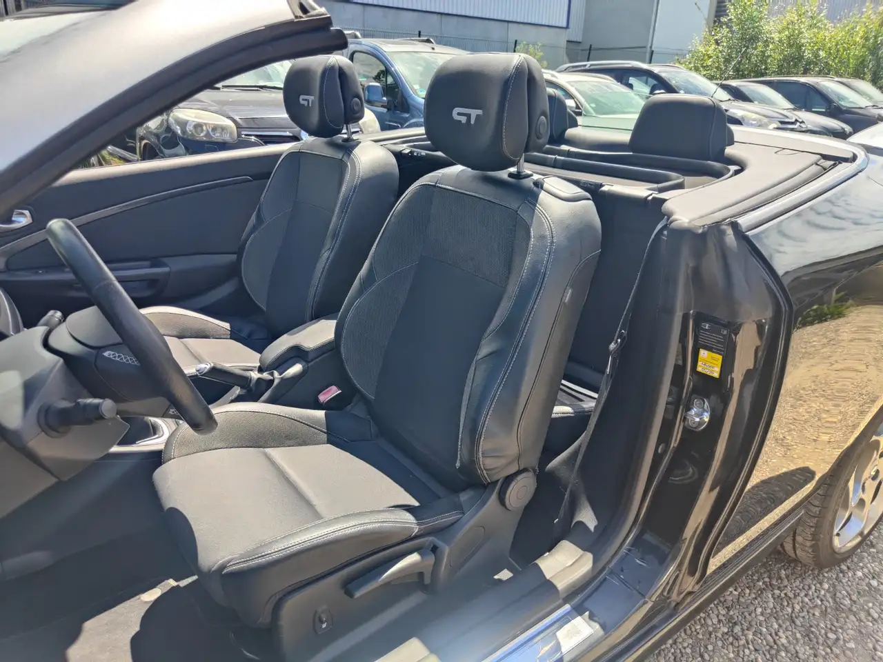 Renault Megane Coupé-Cabriolet — photo 7