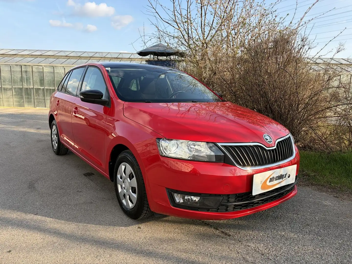Skoda Rapid/Spaceback Ambition 1.Besitz 90PS TDI Panorama CarPlay Rot - 1