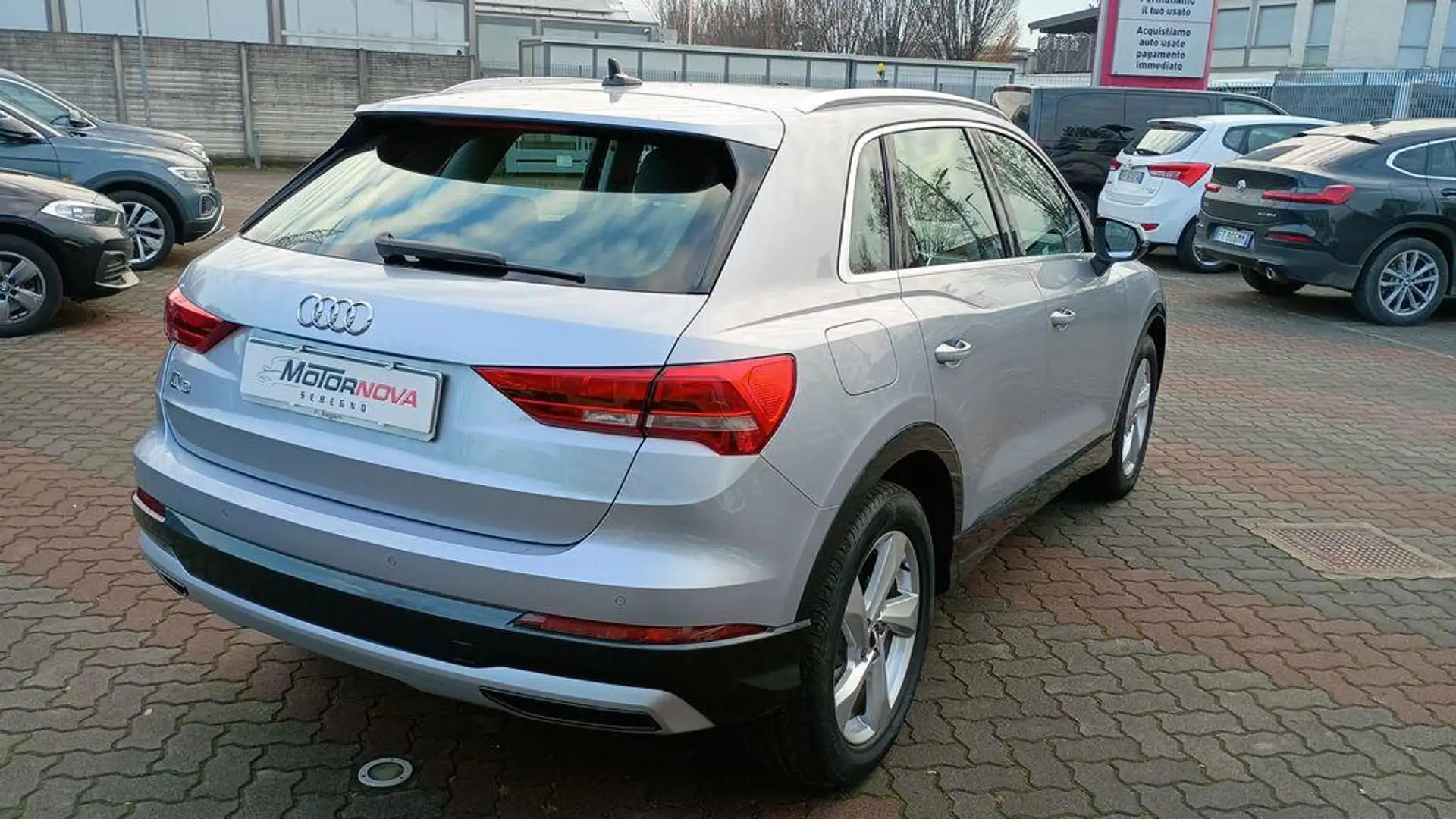 Audi Q3 35 2.0 tdi Business Advanced s-tronic Argento - 2