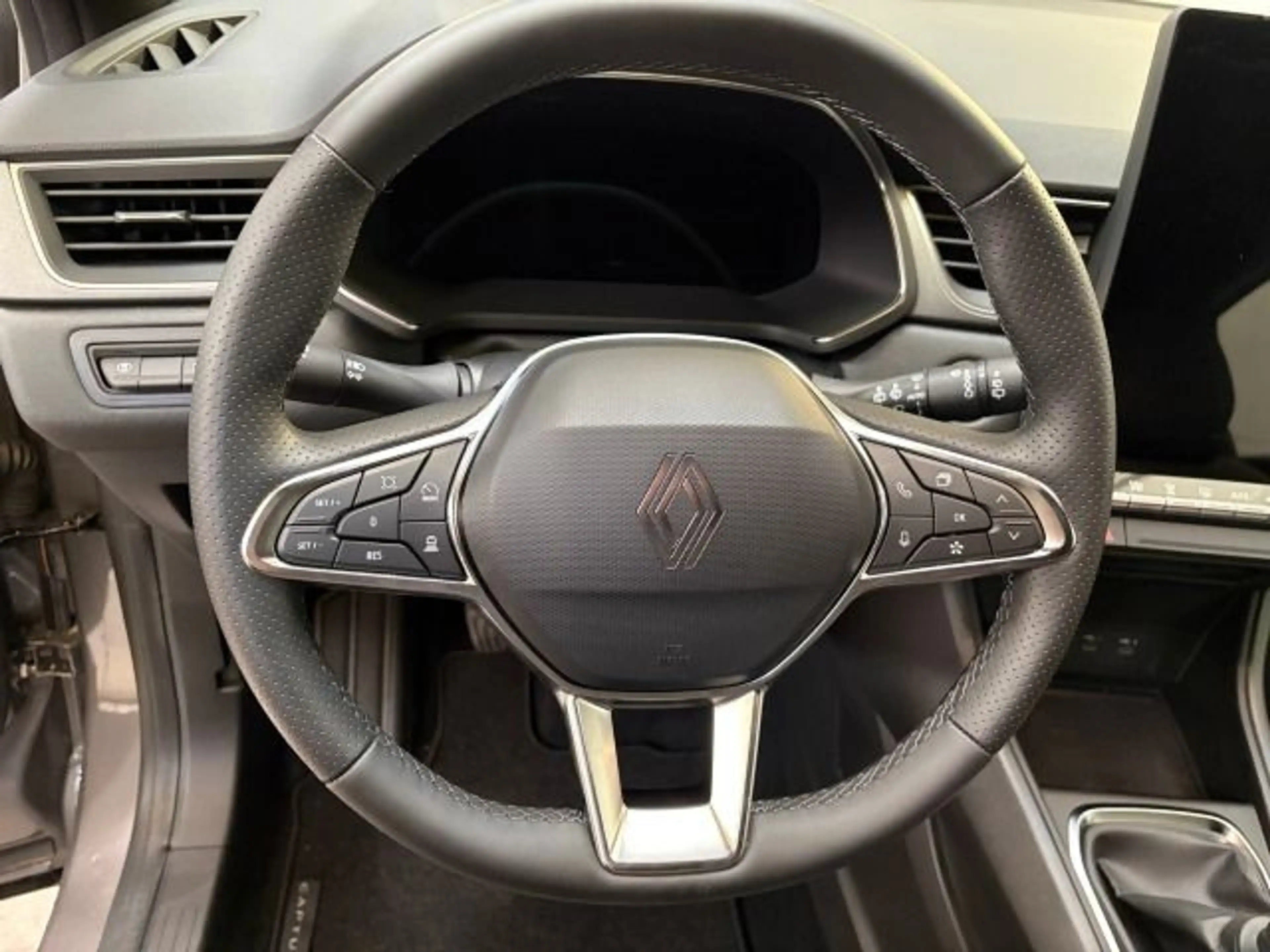 Renault Captur CAPTUR Techno TCe 115 — photo 12