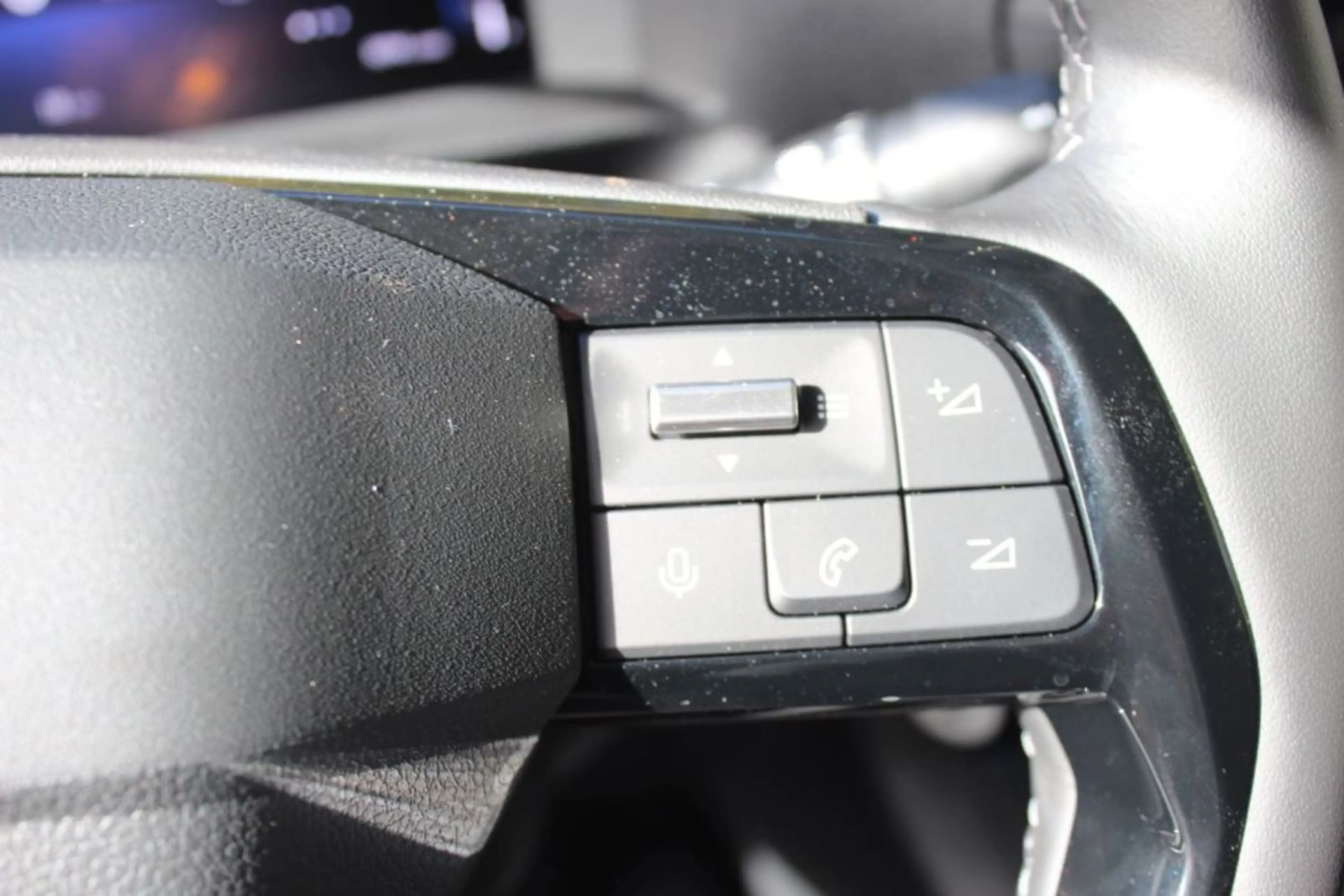 Opel Vivaro 2.2 Diesel 150 M S&S — photo 7