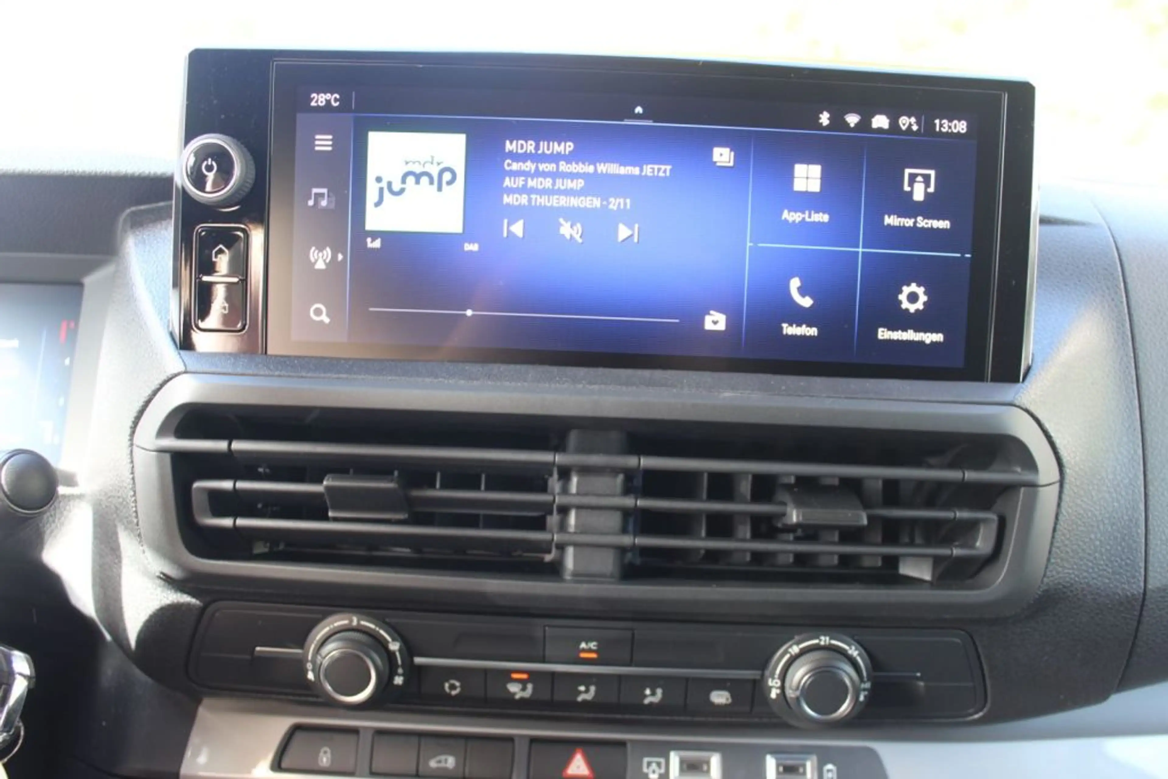 Opel Vivaro 2.2 Diesel 150 M S&S — photo 9