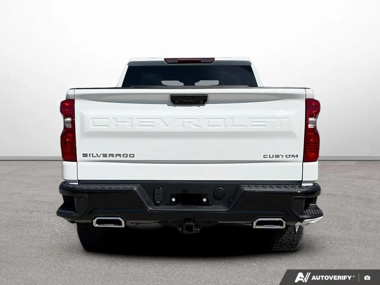 Chevrolet Silverado 1500 снимка Chevrolet Silverado 1500