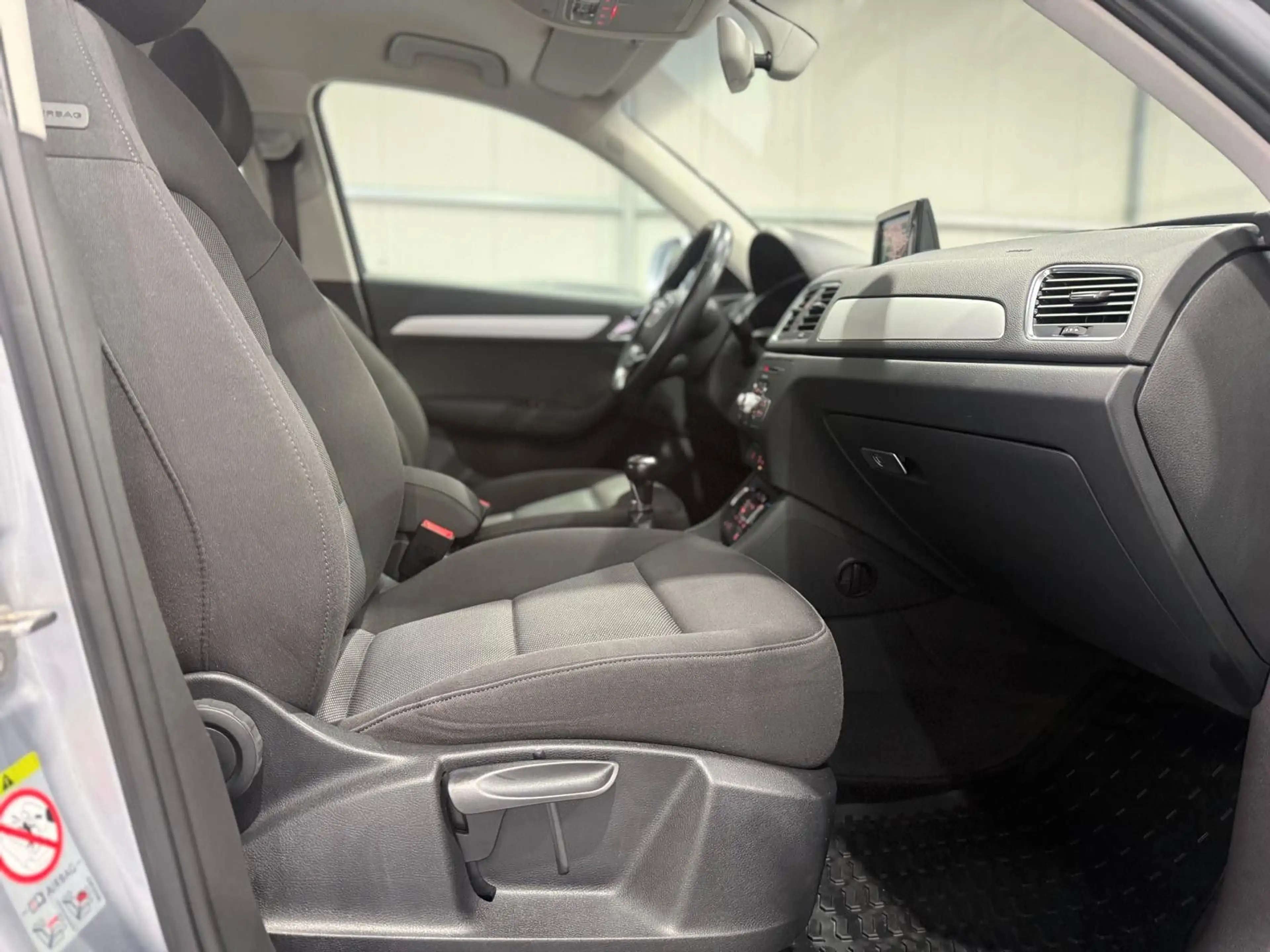 Audi Q3 LED PDC SHZ Anhängerkupplung — photo 15
