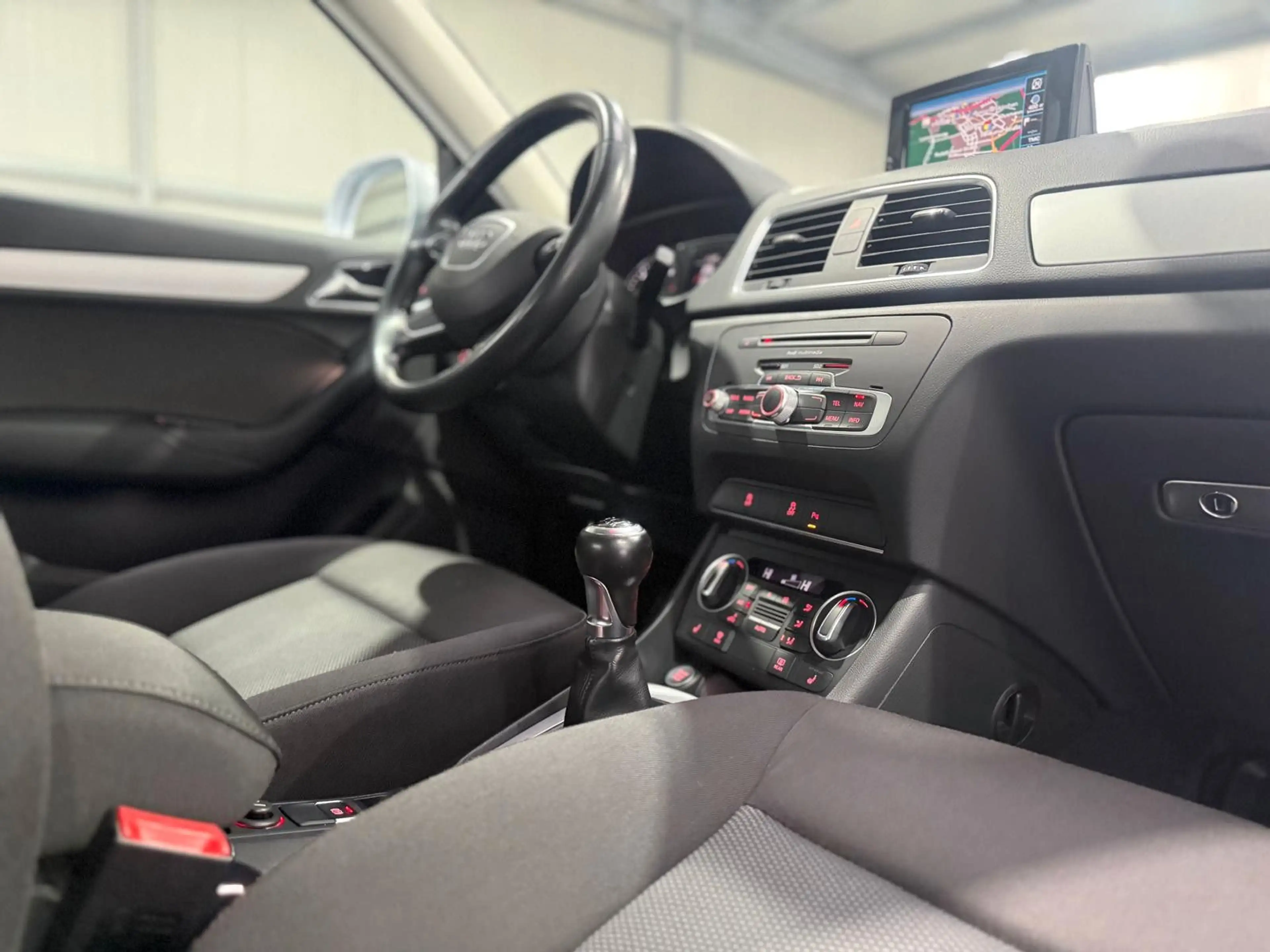 Audi Q3 LED PDC SHZ Anhängerkupplung — photo 14