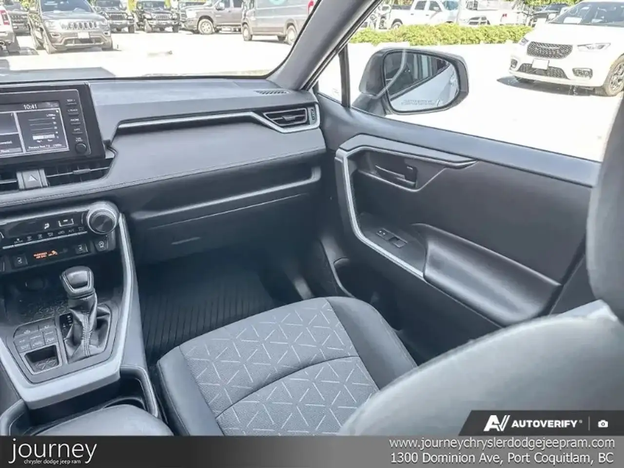 Toyota RAV 4 снимка Toyota RAV 4