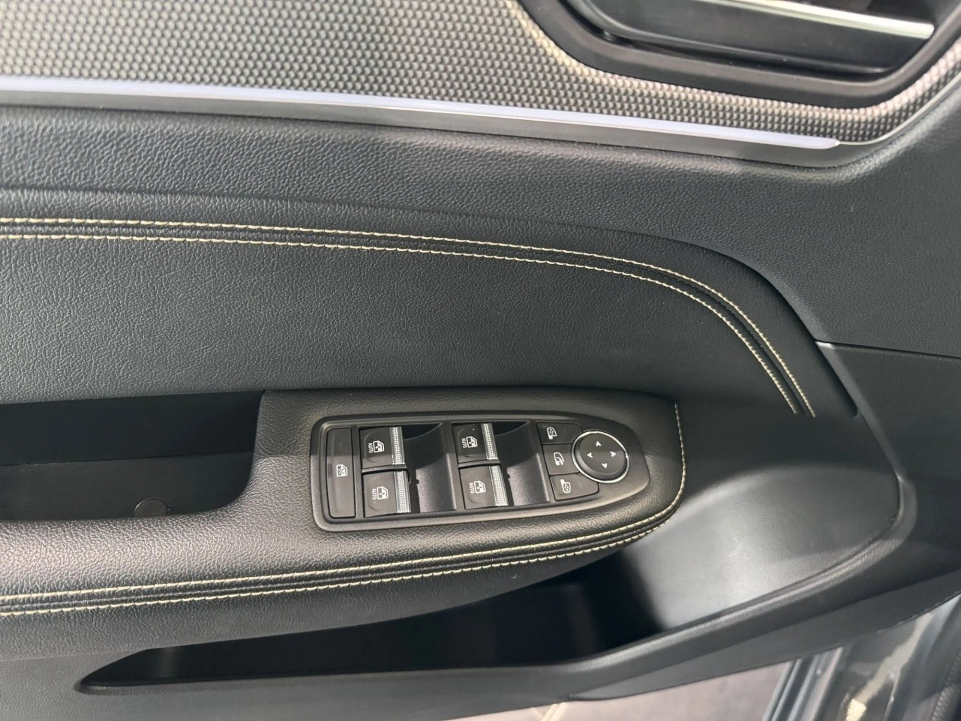 Renault Arkana Techno TCe140 EDC * SHZ "AUTOMATIK" — photo 5