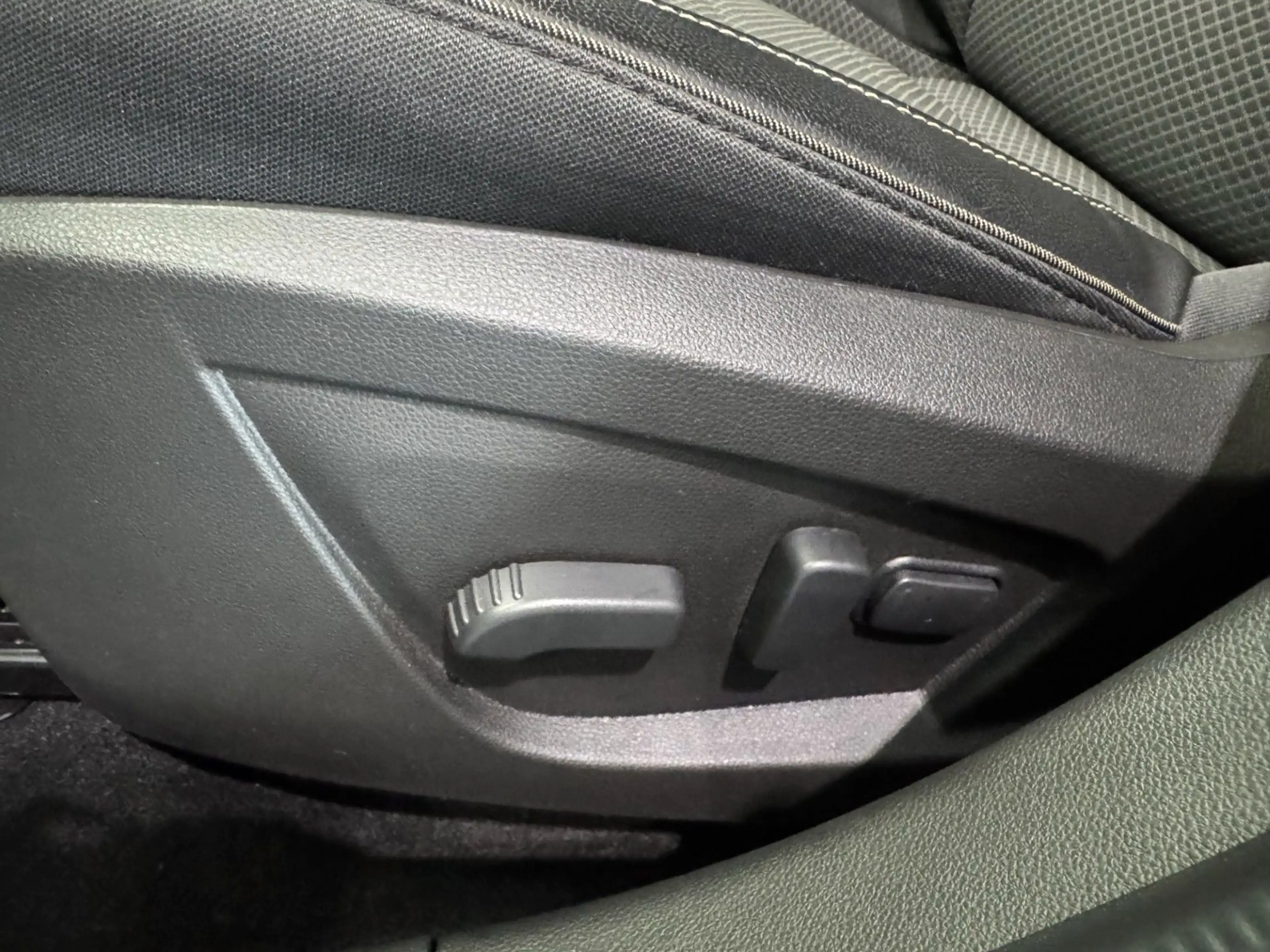 Renault Arkana Techno TCe140 EDC * SHZ "AUTOMATIK" — photo 7